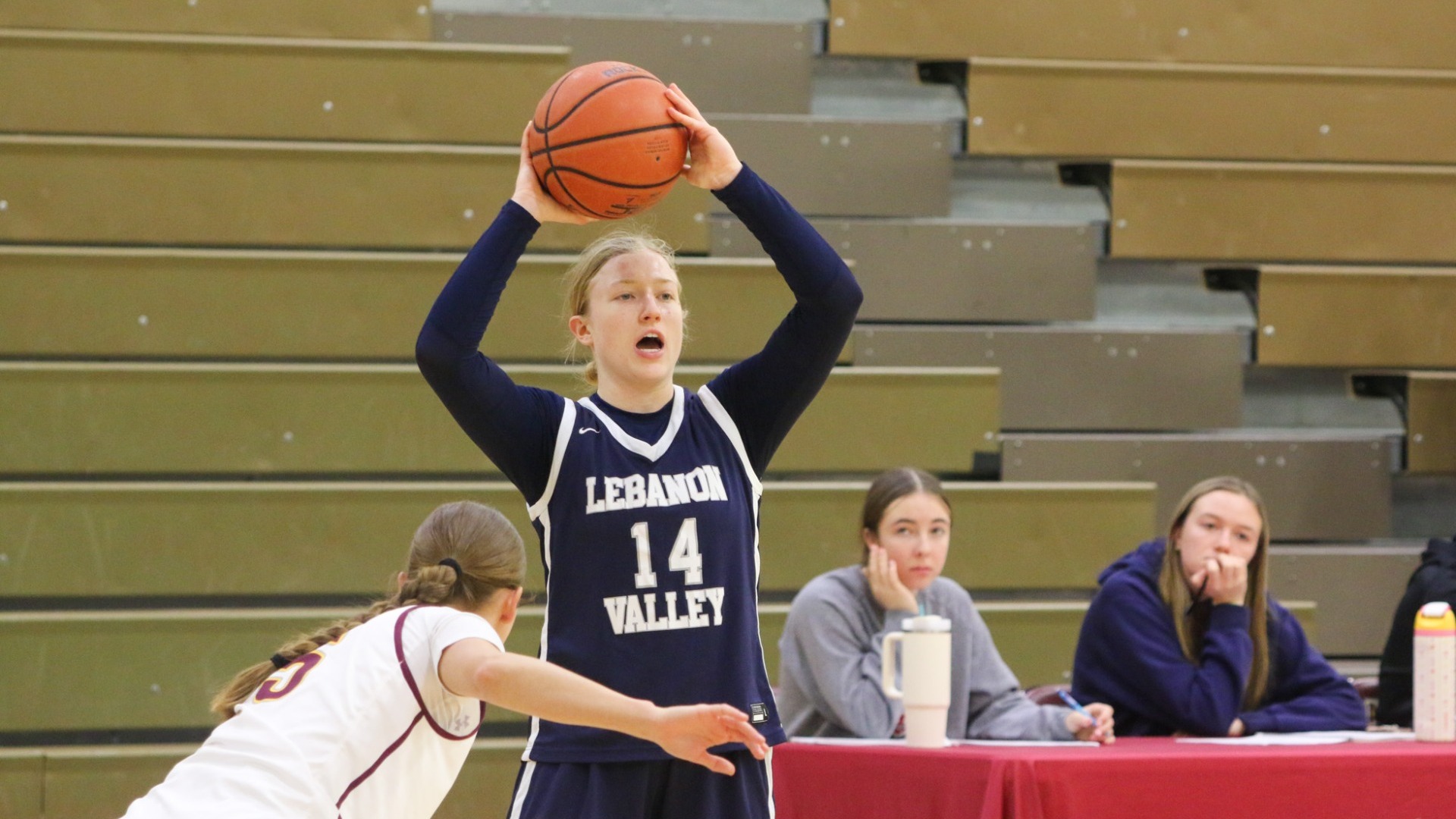 Riley Hevelow holding ball on wing