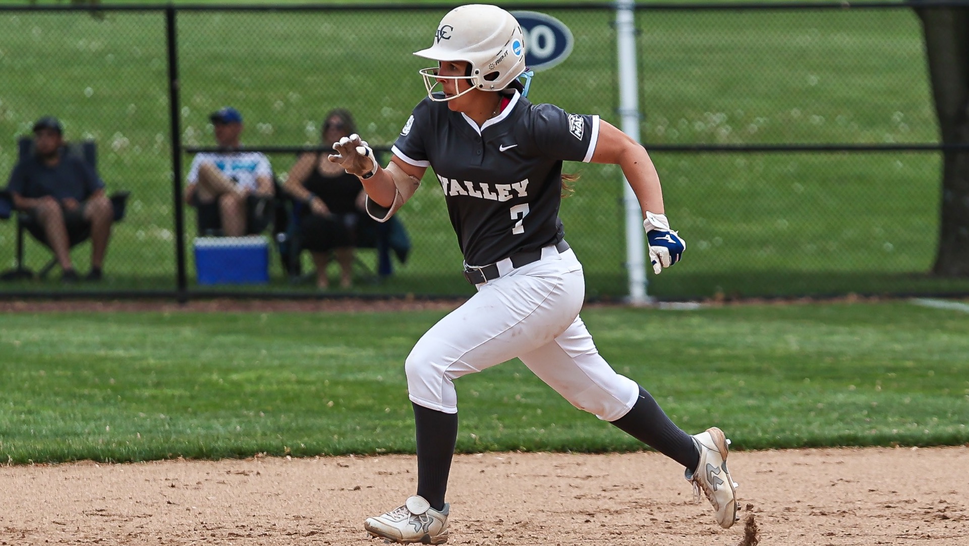 Julia Craig running to second base