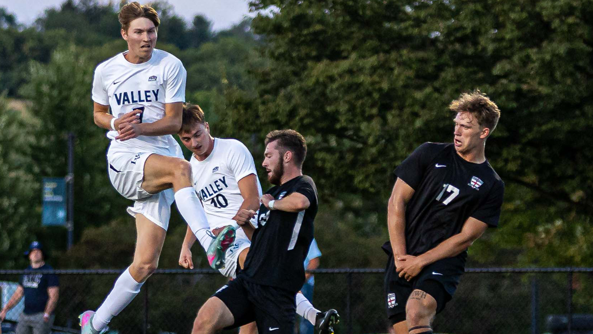 Gavin Rapp kicking the ball