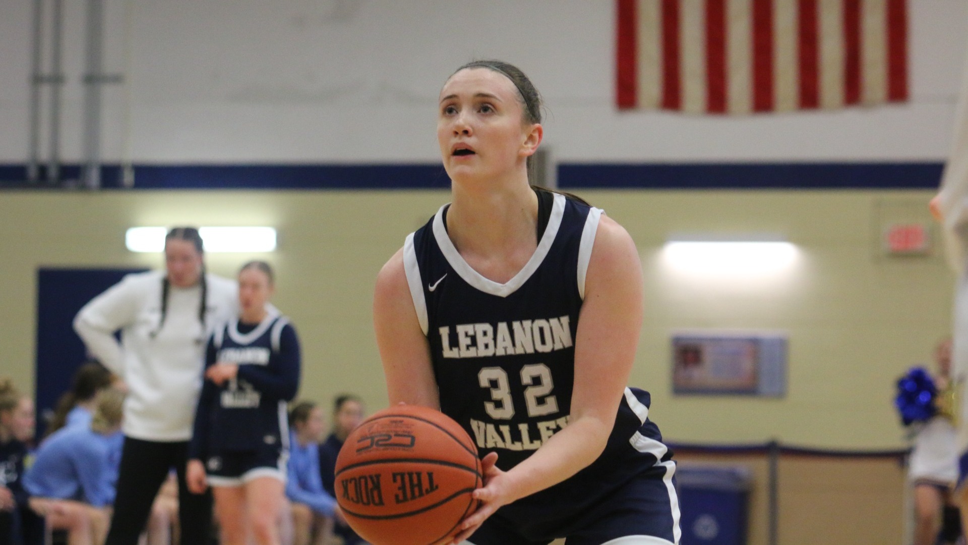 Brielle Reidinger getting ready to shoot free throw