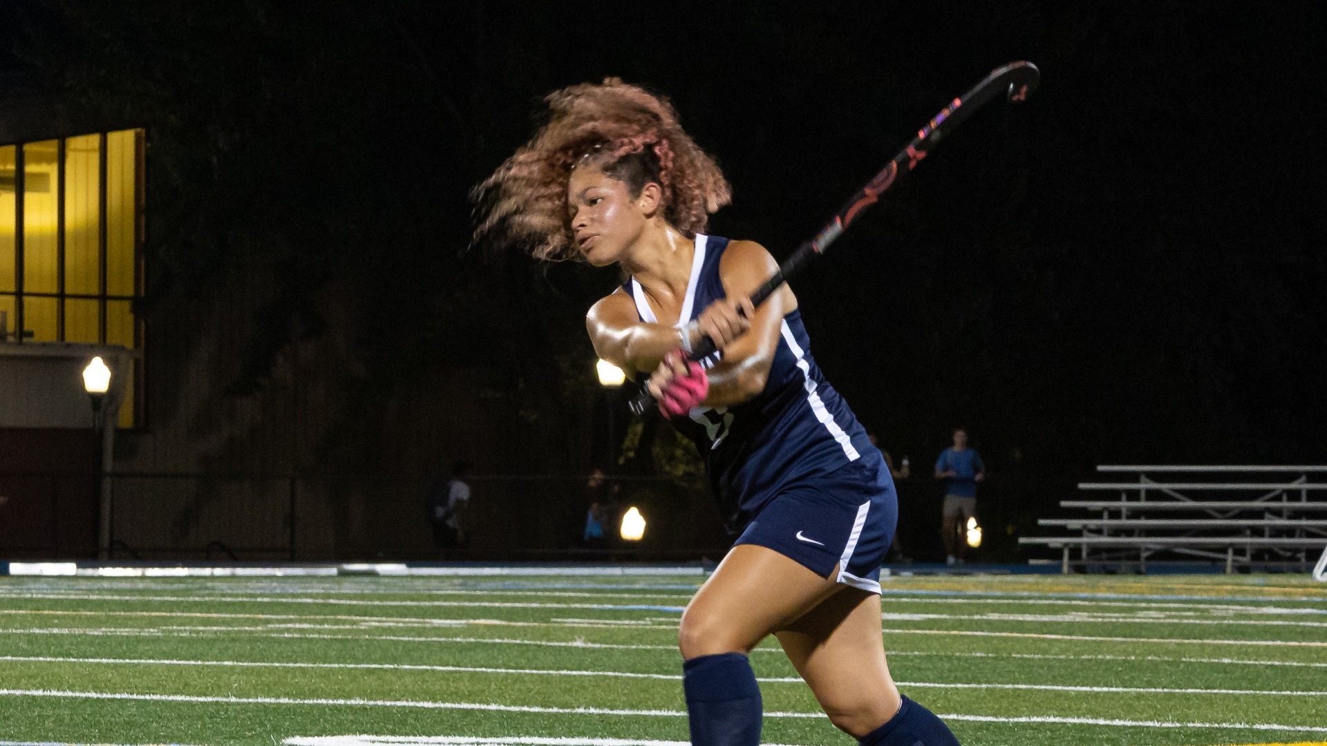 Alexis Nasuta swinging for a shot
