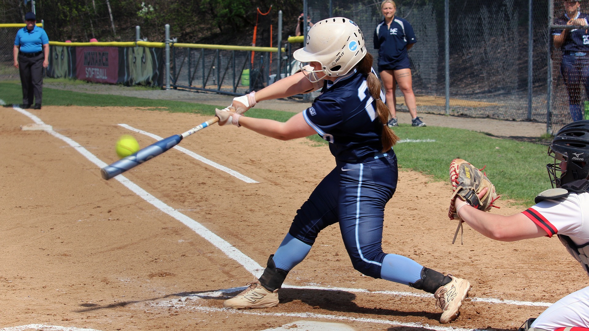 Megan Heard hitting pitch