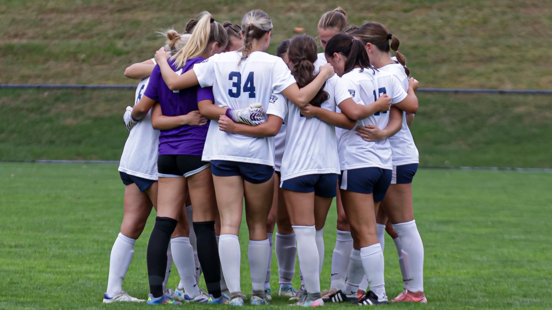 2025 Women's Soccer Huddle