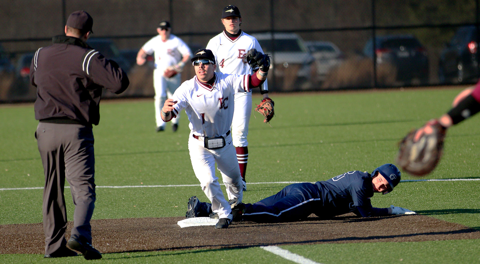 Baseball triumphs over Case Western Reserve in 2020 opener Earlham