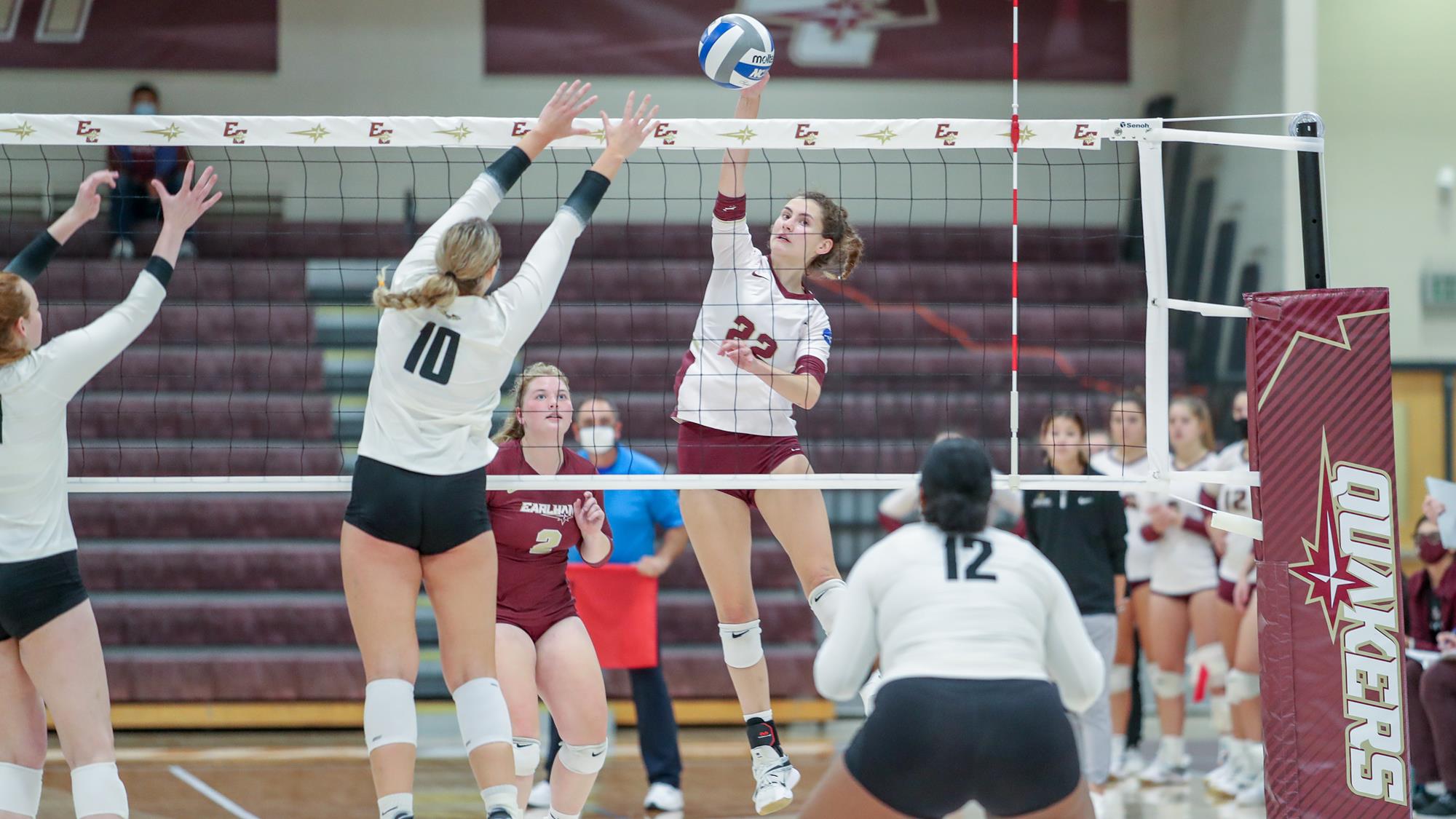 Volleyball drops Transy 30 Earlham College