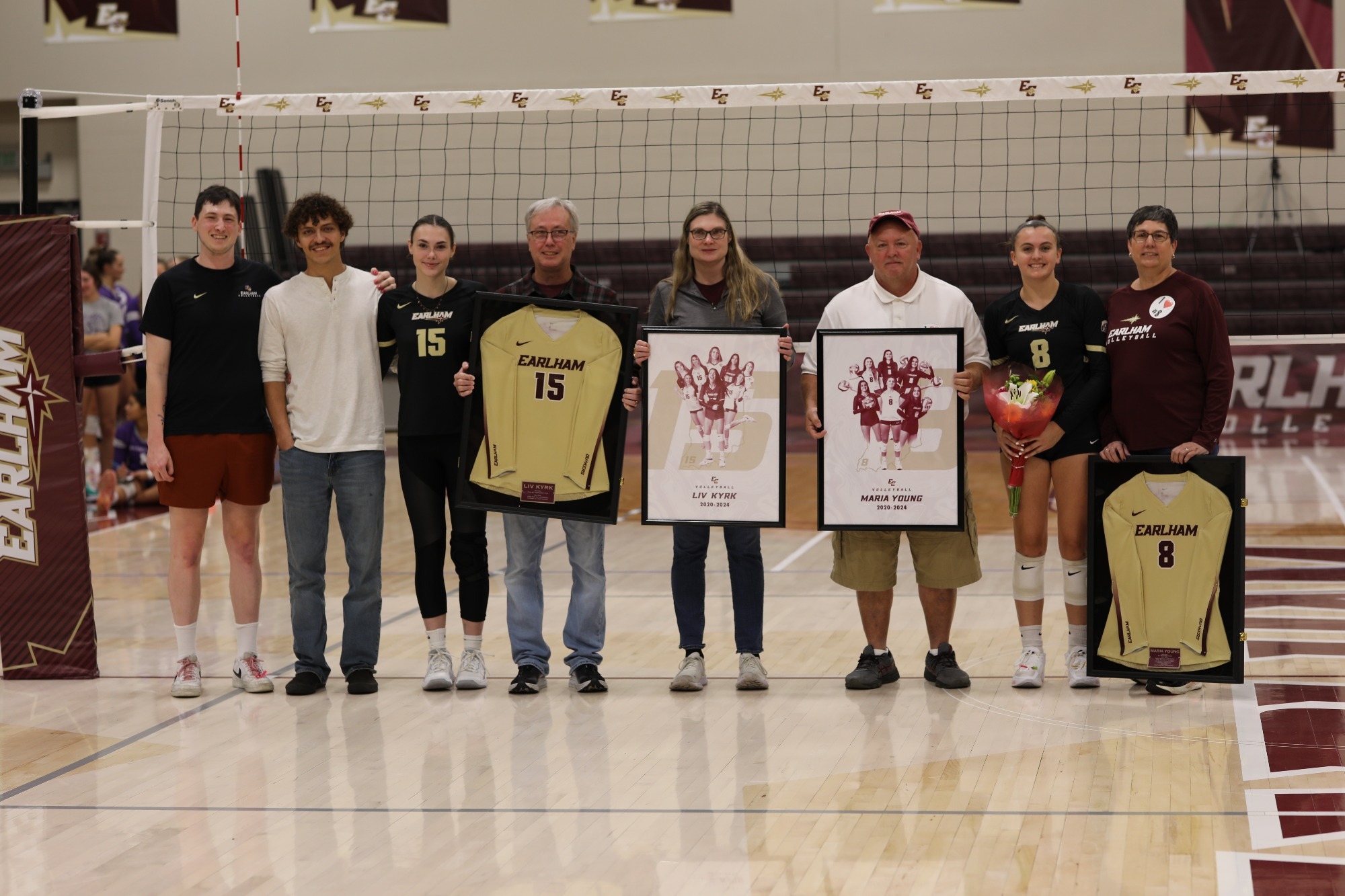 Volleyball sweeps on Senior Day Earlham College
