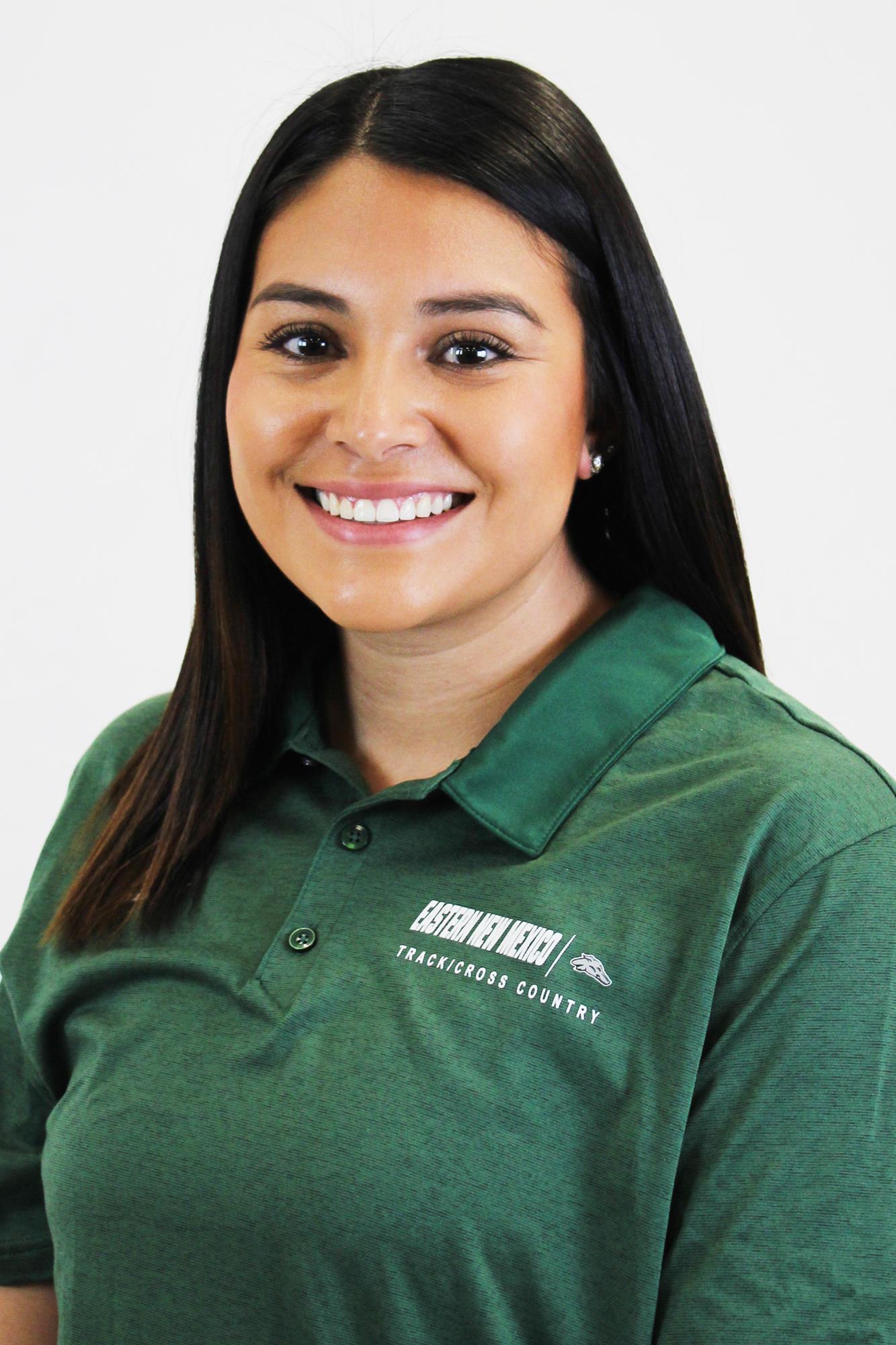 Adilene Head shot
