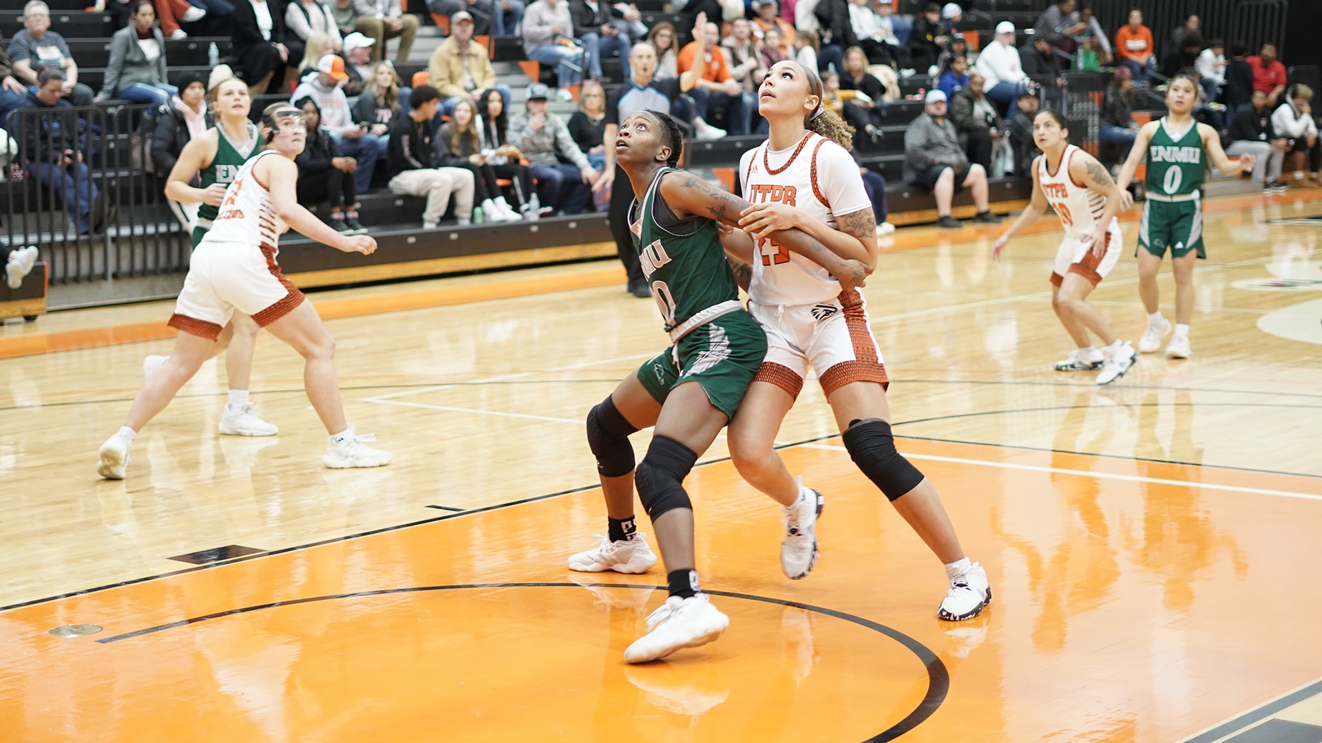 Ishuana Hunter 202324 Women's Basketball Eastern New Mexico