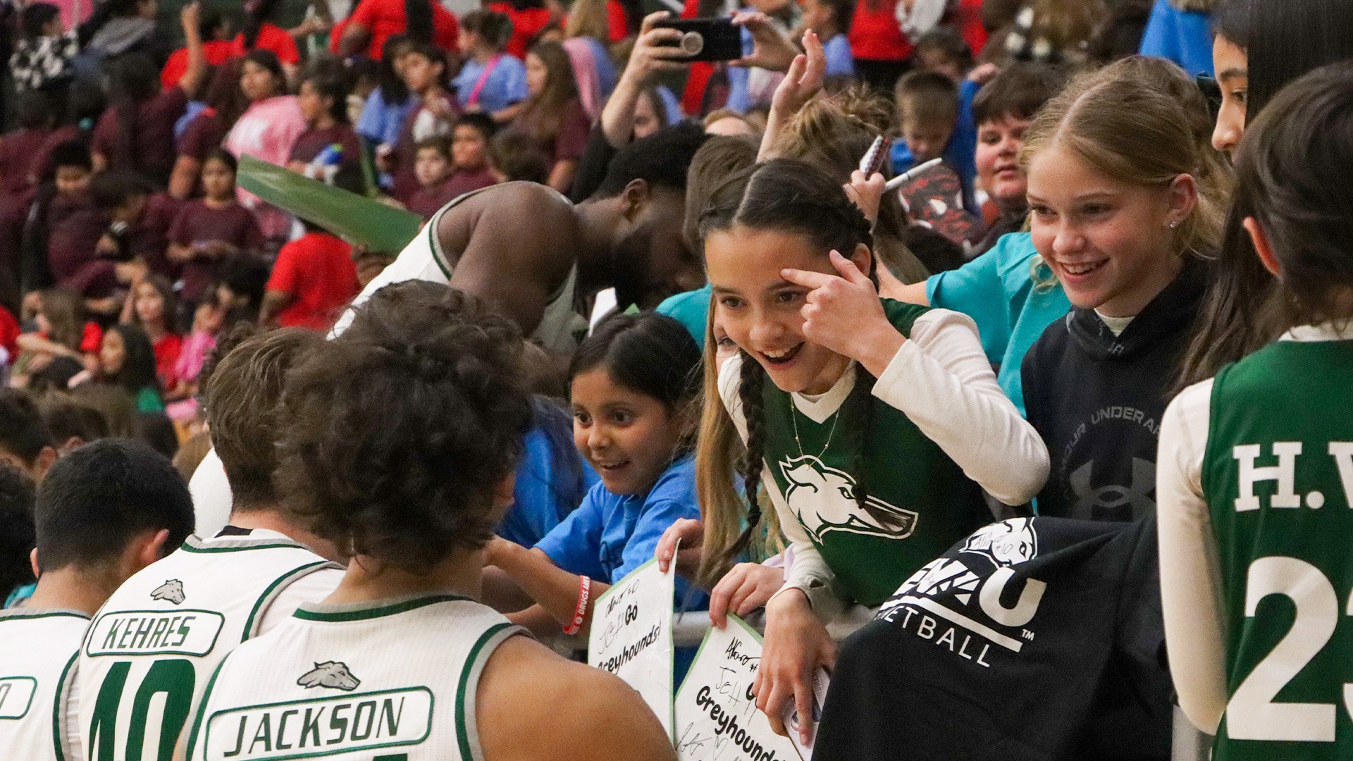ENMU_Greyhounds_2205_Crowd_Cropped_Basketball