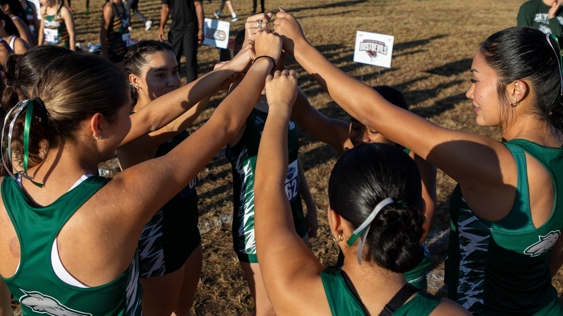 Womens_Team_LSC_Championship_2025_ENMU_Greyhounds_XC_Cropped