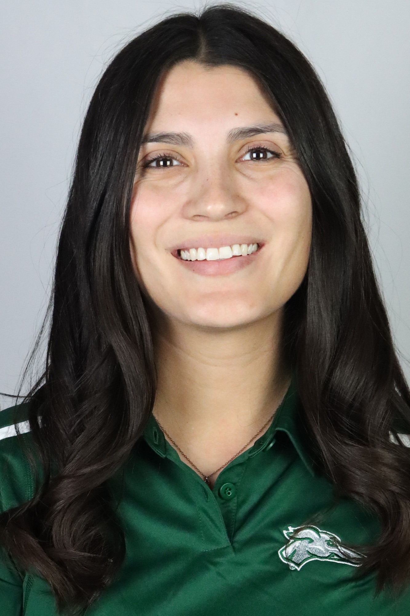 Karli_Bustos_2025_Headshot_Volleyball_ENMU_Greyhounds_Cropped