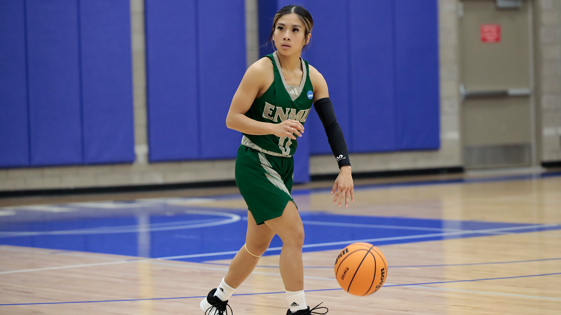 Salon_vs_WWU_12.19.25