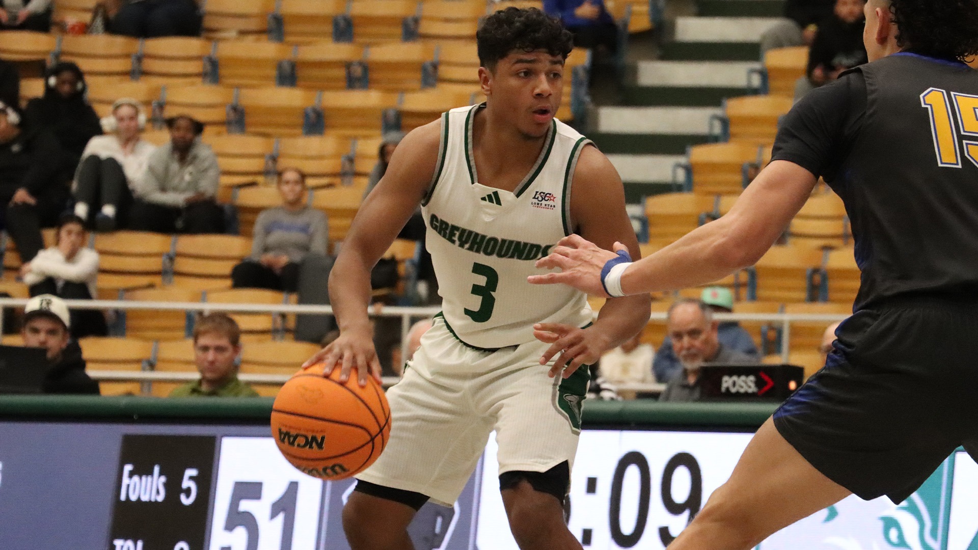 Austin_Mo_1_8_2025_StMU_MBB_ENMU_Greyhounds_Cropped