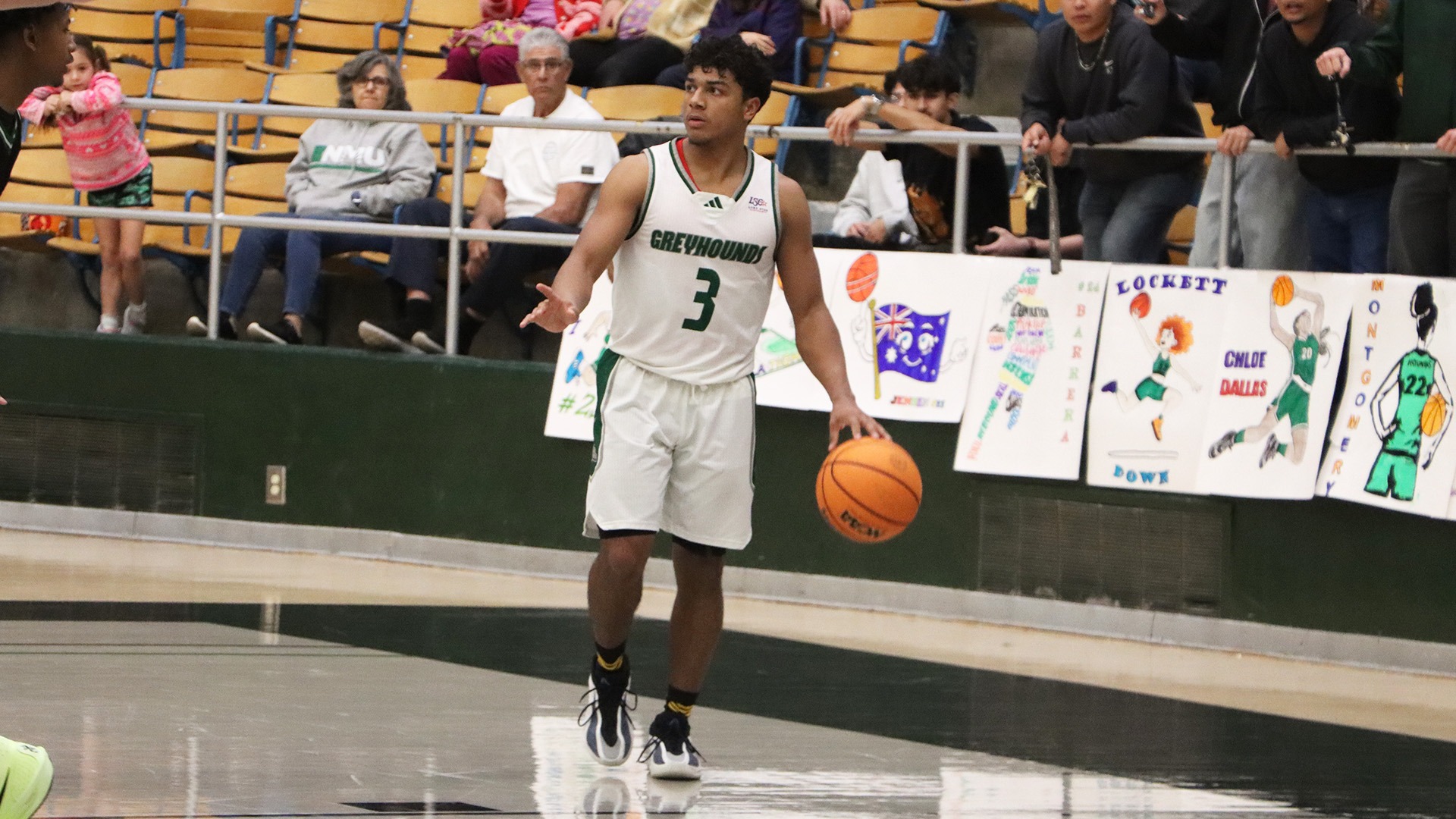 Austin_Mo_2_14_2026_UTD_MBB_ENMU_Cropped_Basketball