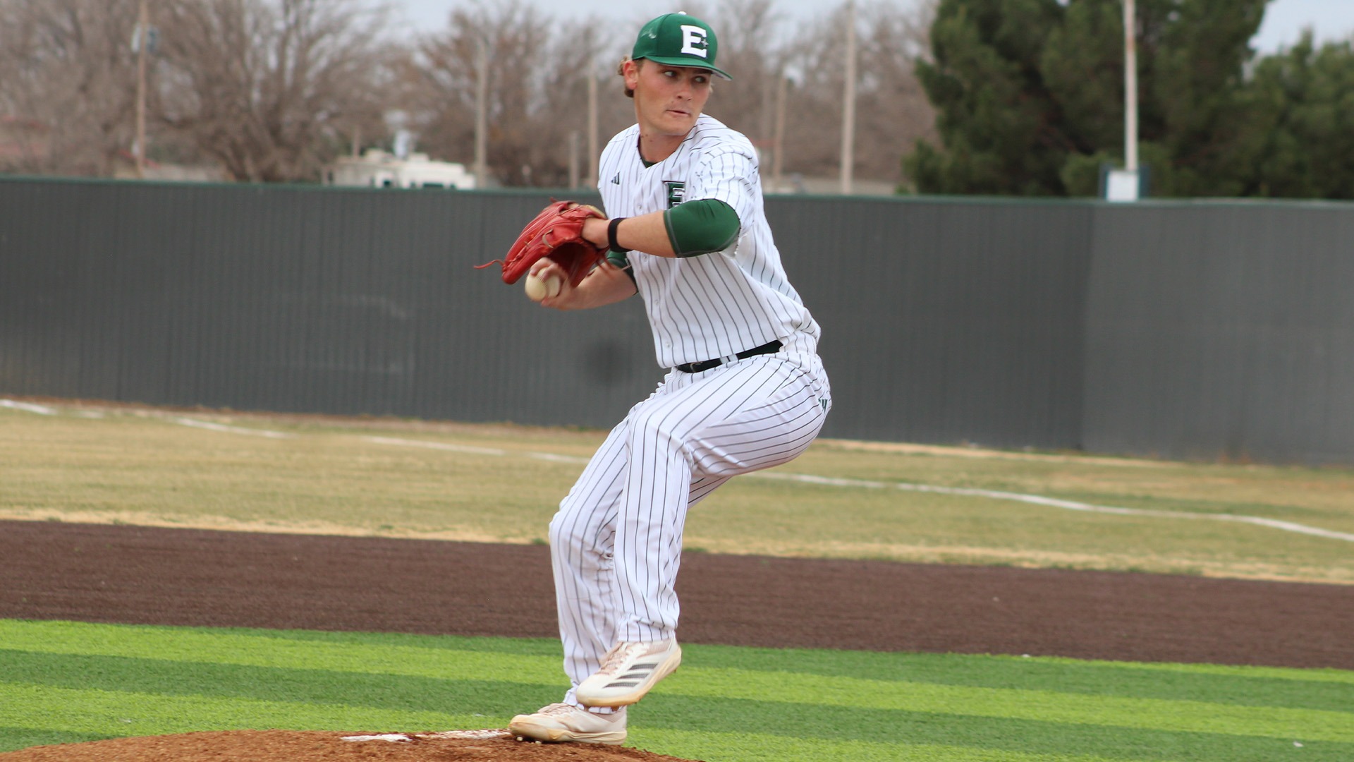 26_2_13_ENMU_Cole_Lancaster_Pitching_Cropped_Baseball
