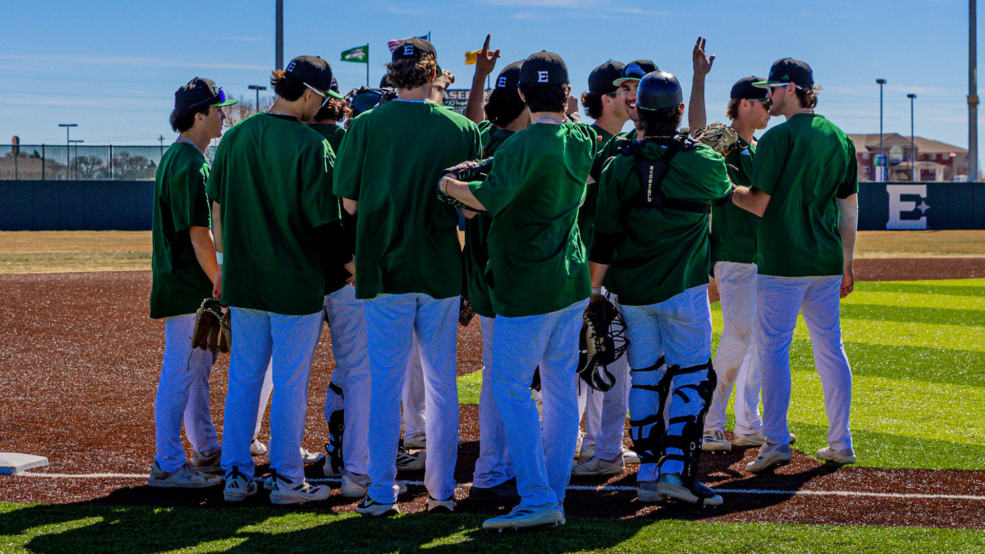 ENMU_Baseball_WT_Cropped_2_14_Greyhound