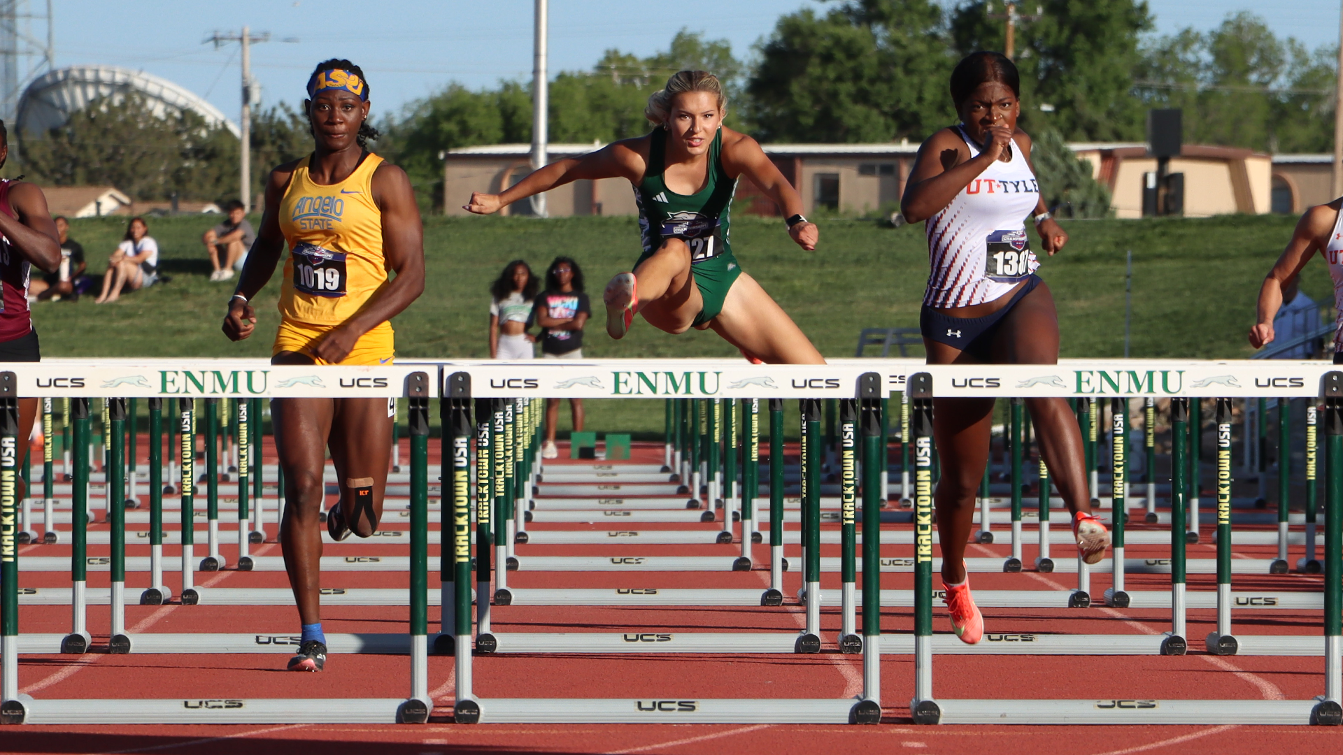 Track_ENMU_Devyn_Ericksen_60m_Hurdles_2026_ENMU_Greyhounds