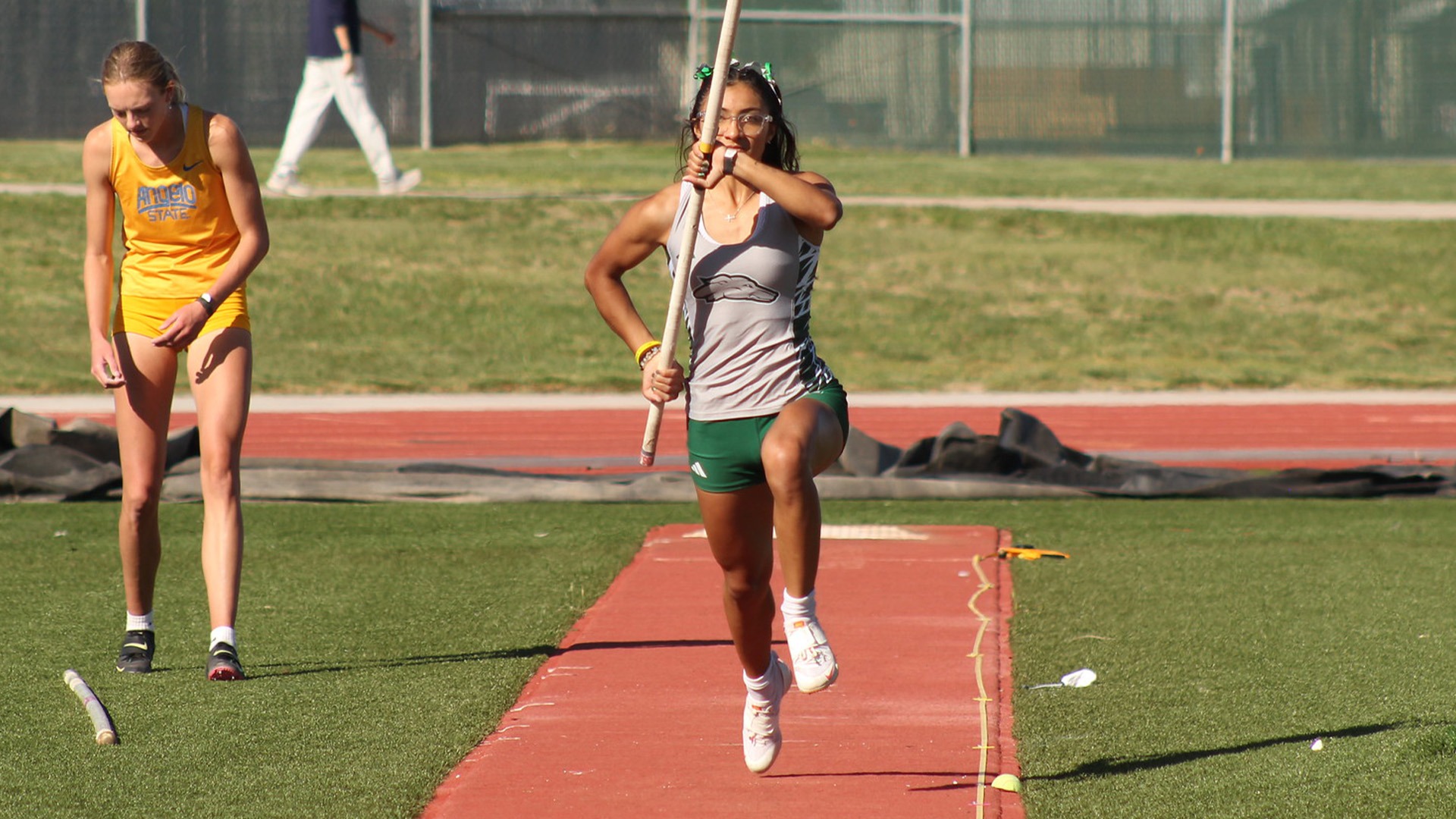 Minerva_Cerda_Hernandez__LSC_Outdoor_ENMU_Greyhounds_2025
