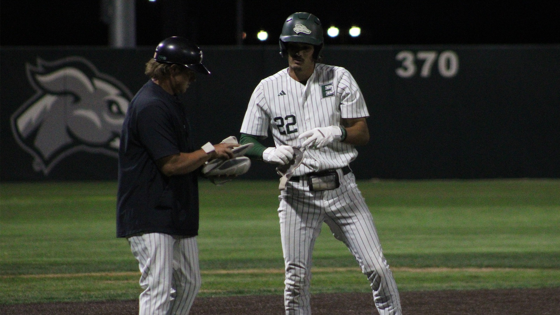 Curtis_Cole_4_17_2026_Cropped_Basepaths_Greyhounds