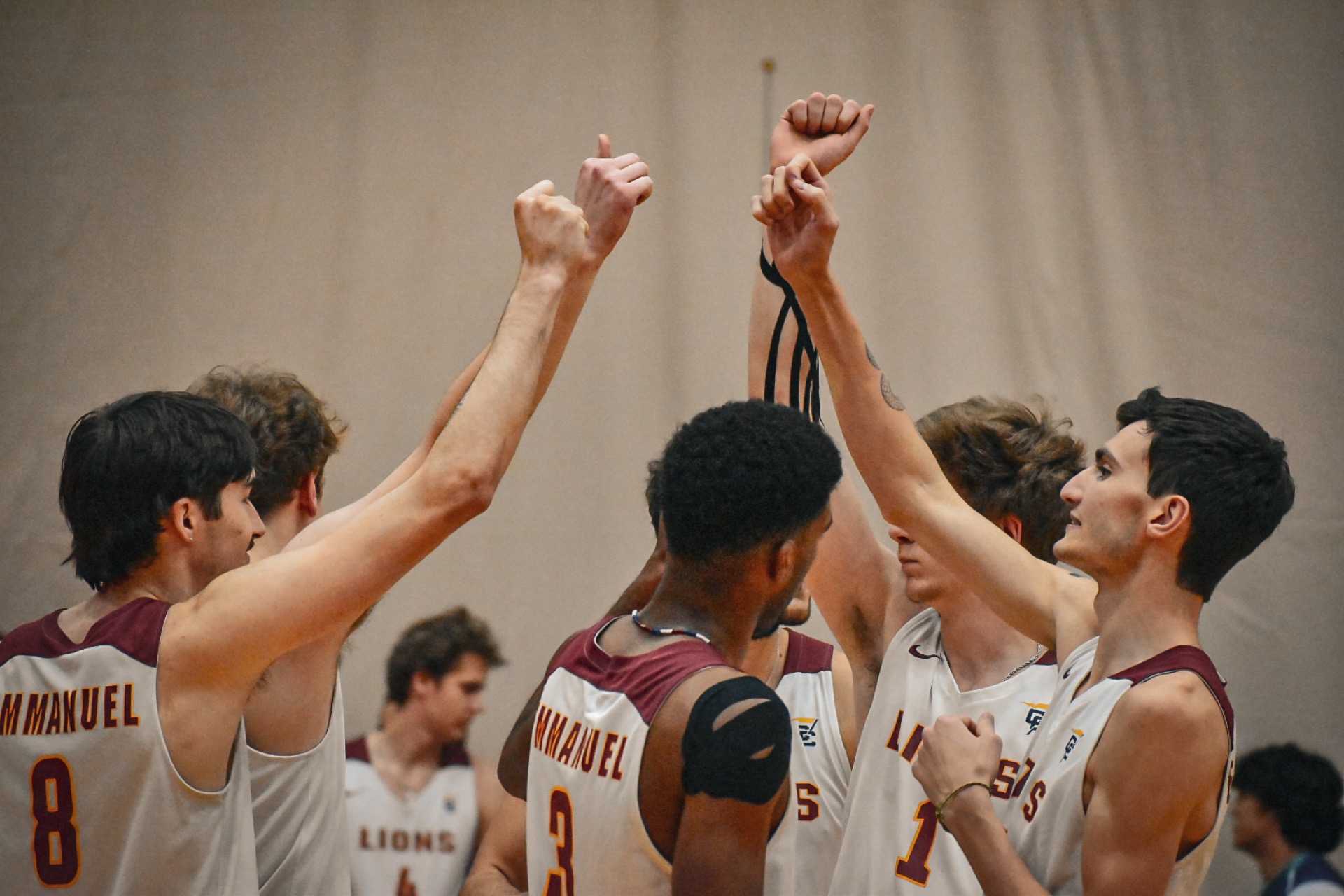 huddle 