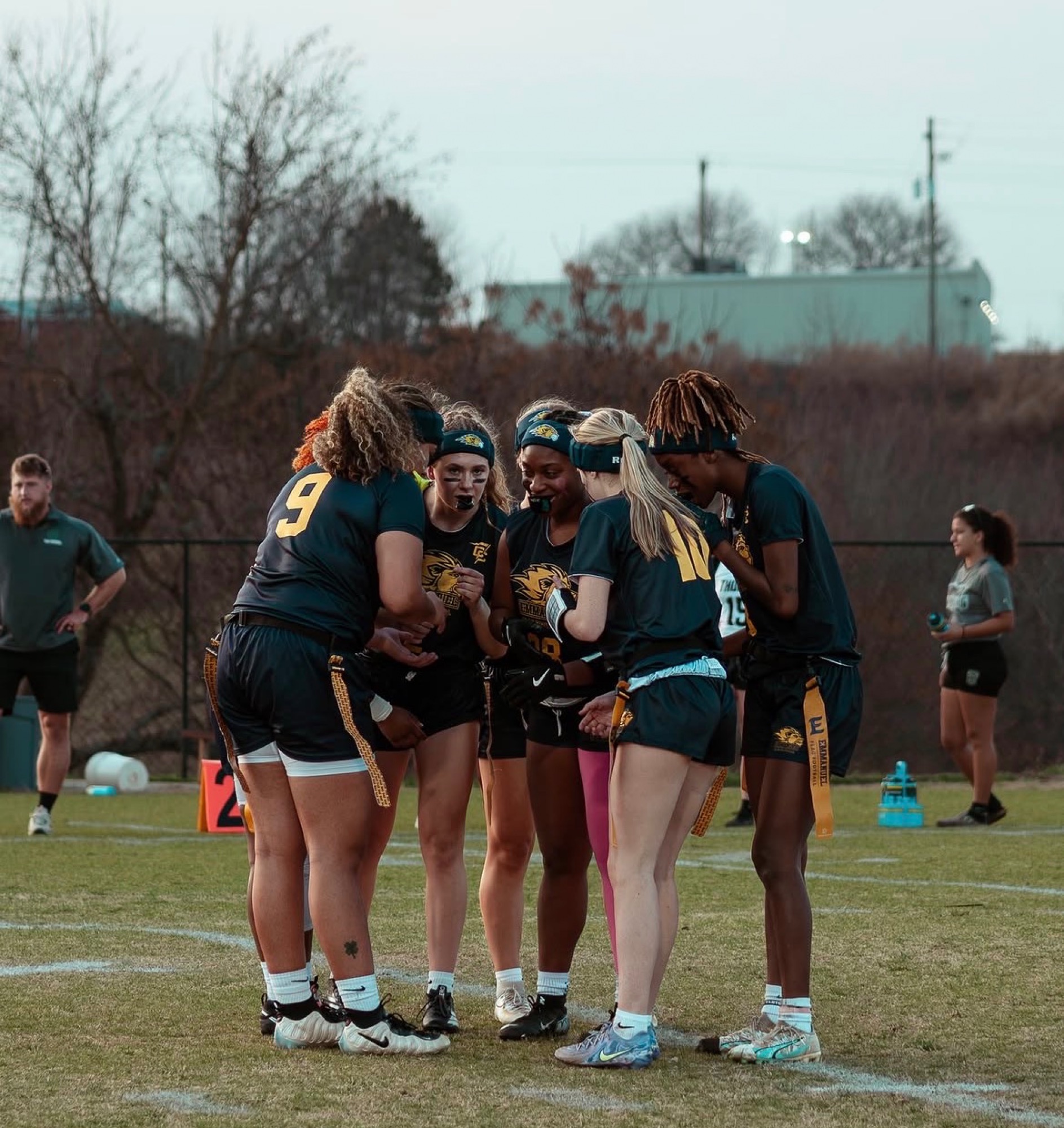 huddle 