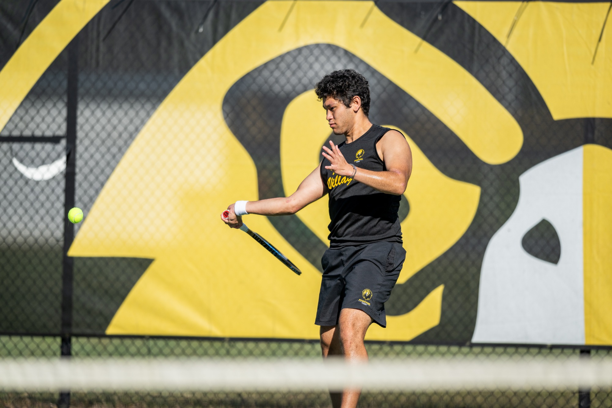 Unauthorized use of any image from this photo gallery, subsequent galleries and any related website of Sean Meyers and/or Sean Meyers Photography is not permitted and is a violation of International copyright laws. For information or to license any image, please contact Sean Meyers at Sean@SeanMeyersPhotography.comPHOTOGRAPHS CANNOT BE SHARED WITH STUDENT ATHLETES