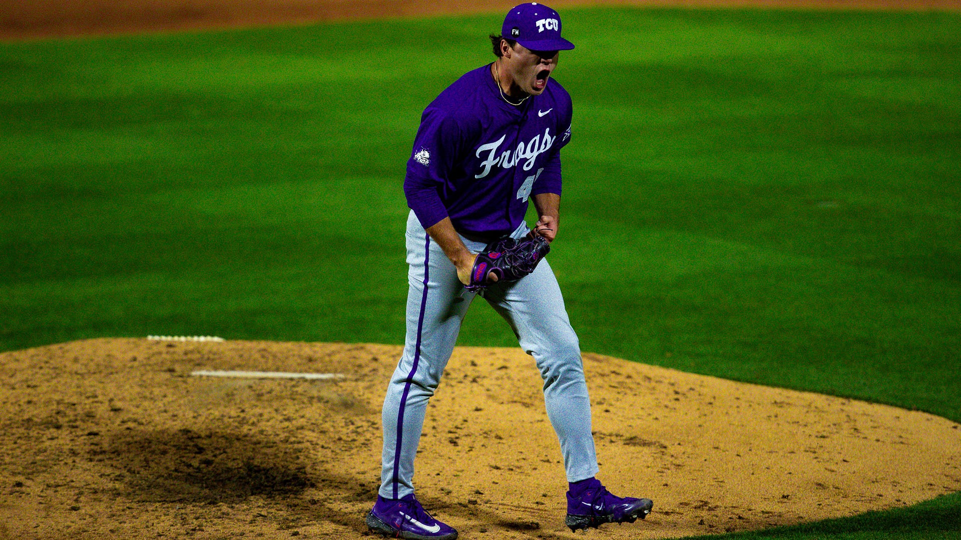 tolle-s-career-night-leads-tcu-past-oklahoma-state-tcu-athletics