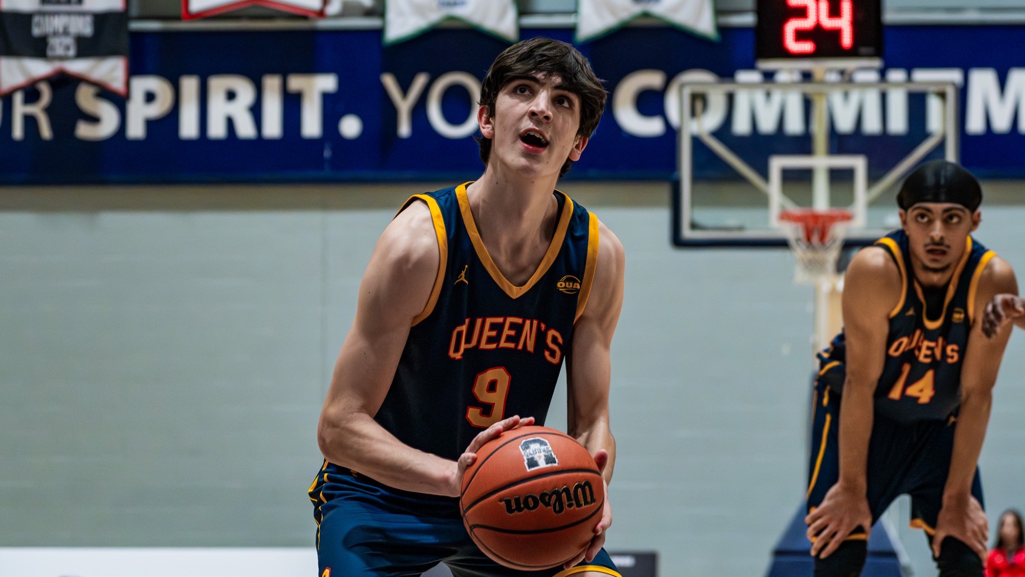 Queen's Men's Basketball