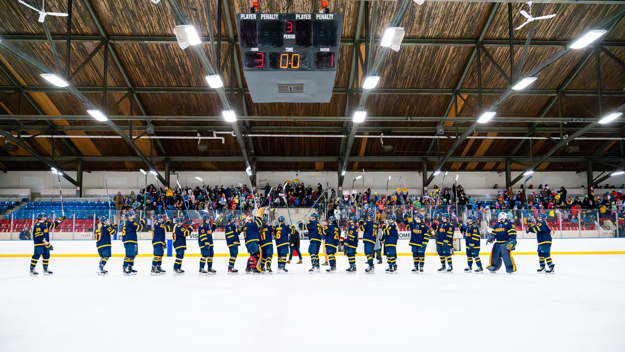 Queen's Women's Hockey 