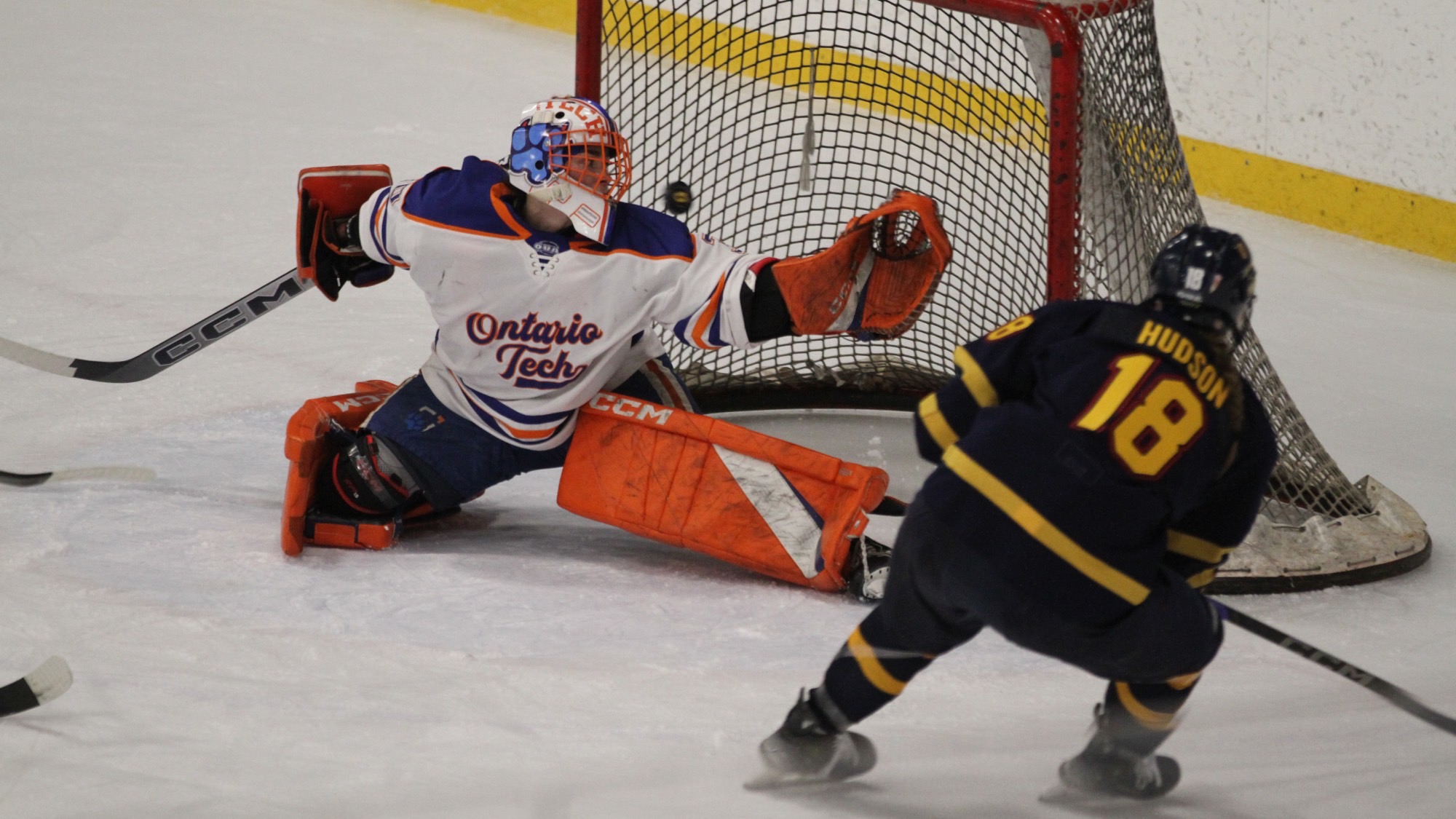 Queen's Women's Hockey 