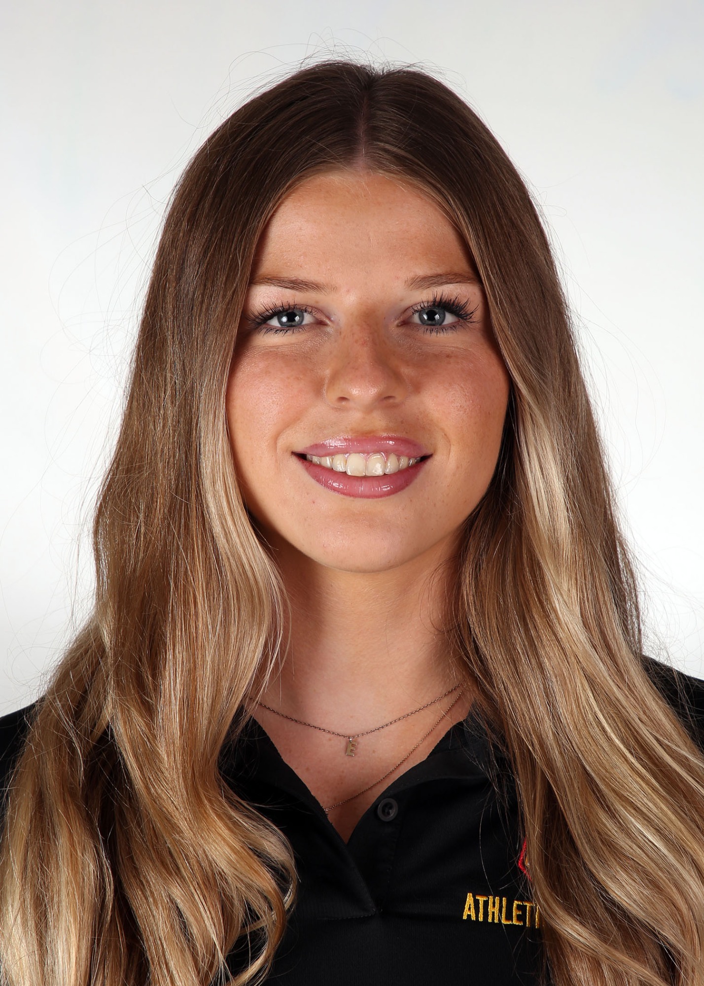 Queen's Football 2026 Headshots