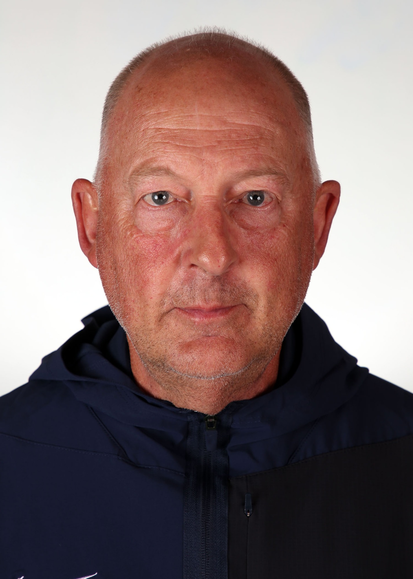 Queen's Football 2026 Headshots