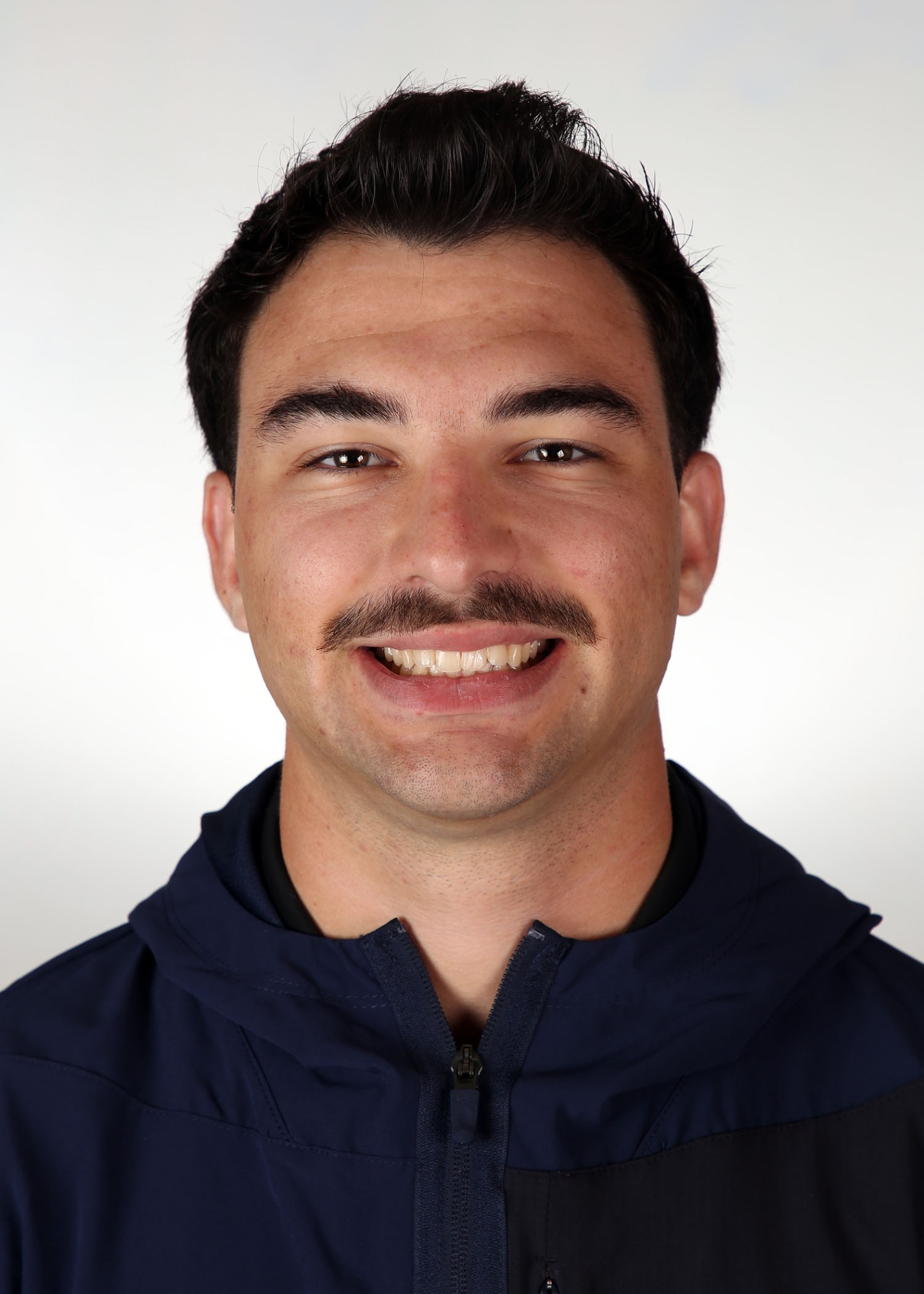Queen's Football 2026 Headshots