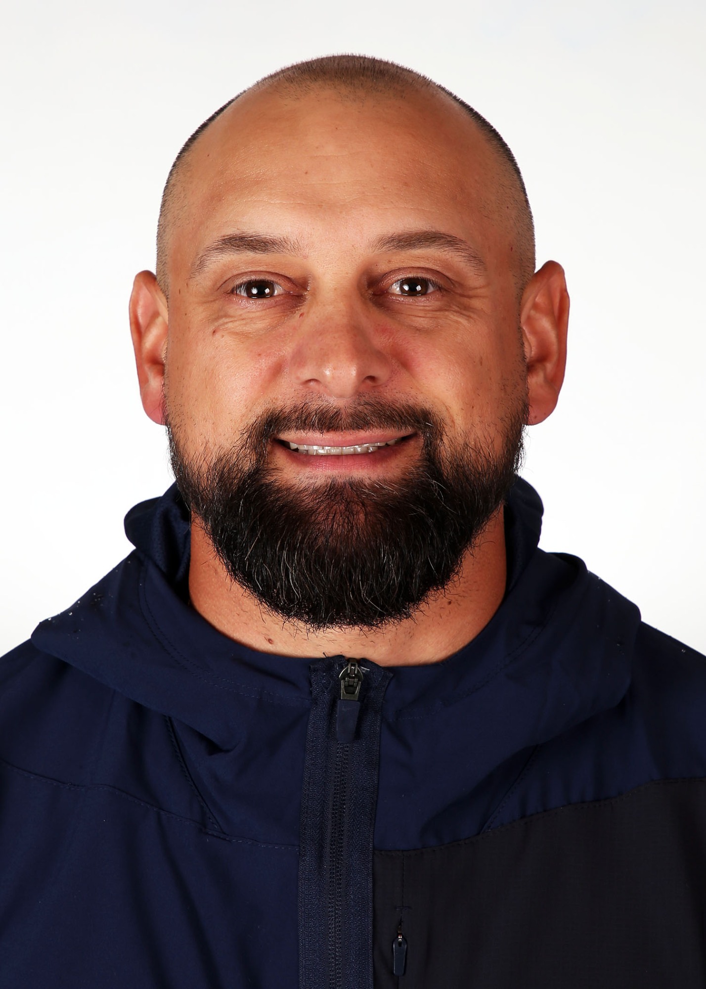 Queen's Football 2026 Headshots