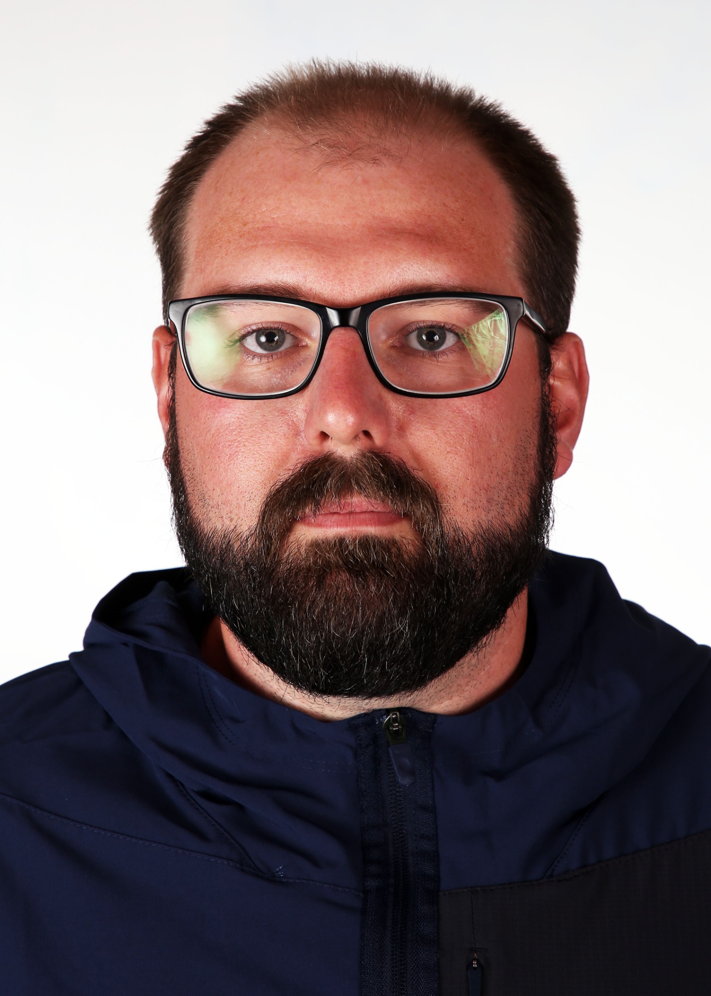 Queen's Football 2026 Headshots