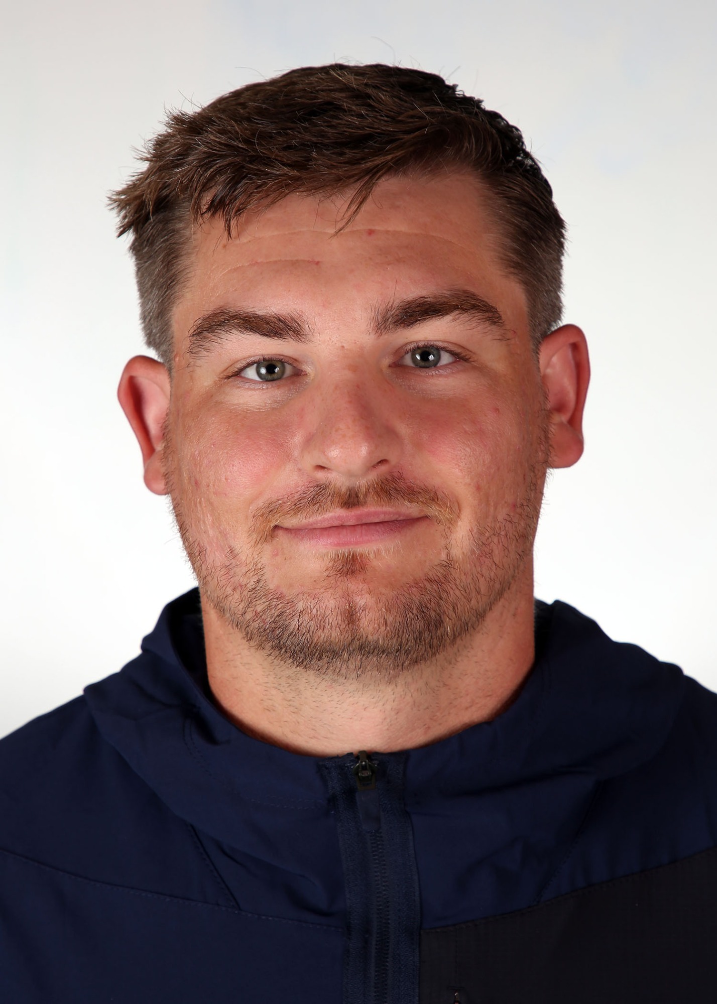 Queen's Football 2026 Headshots