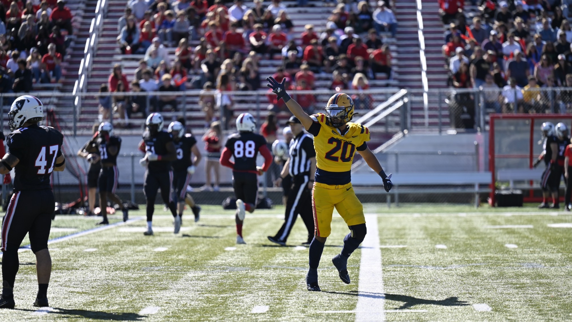 Queen's Football
