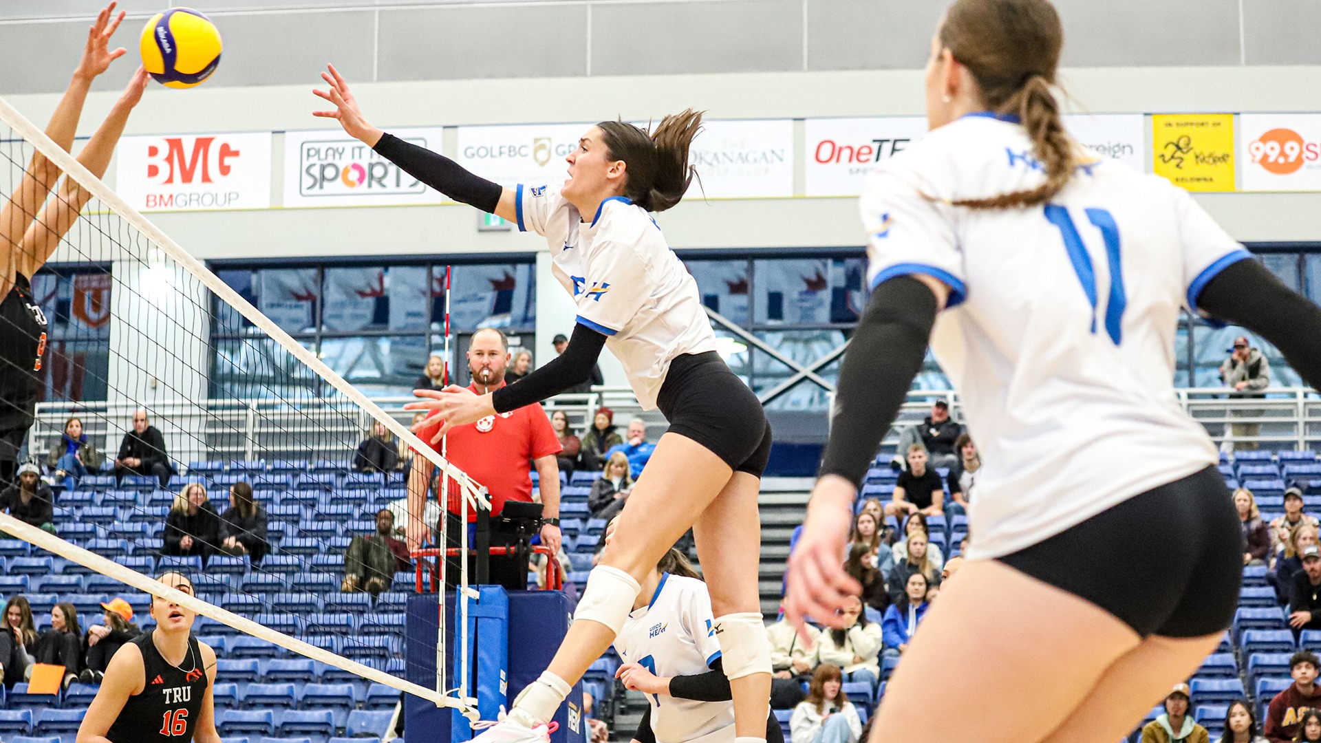 UBCO middle Madison Gardner fires an attack during action against the Thompson Rivers WolfPack at the UBCO Gymnasium.