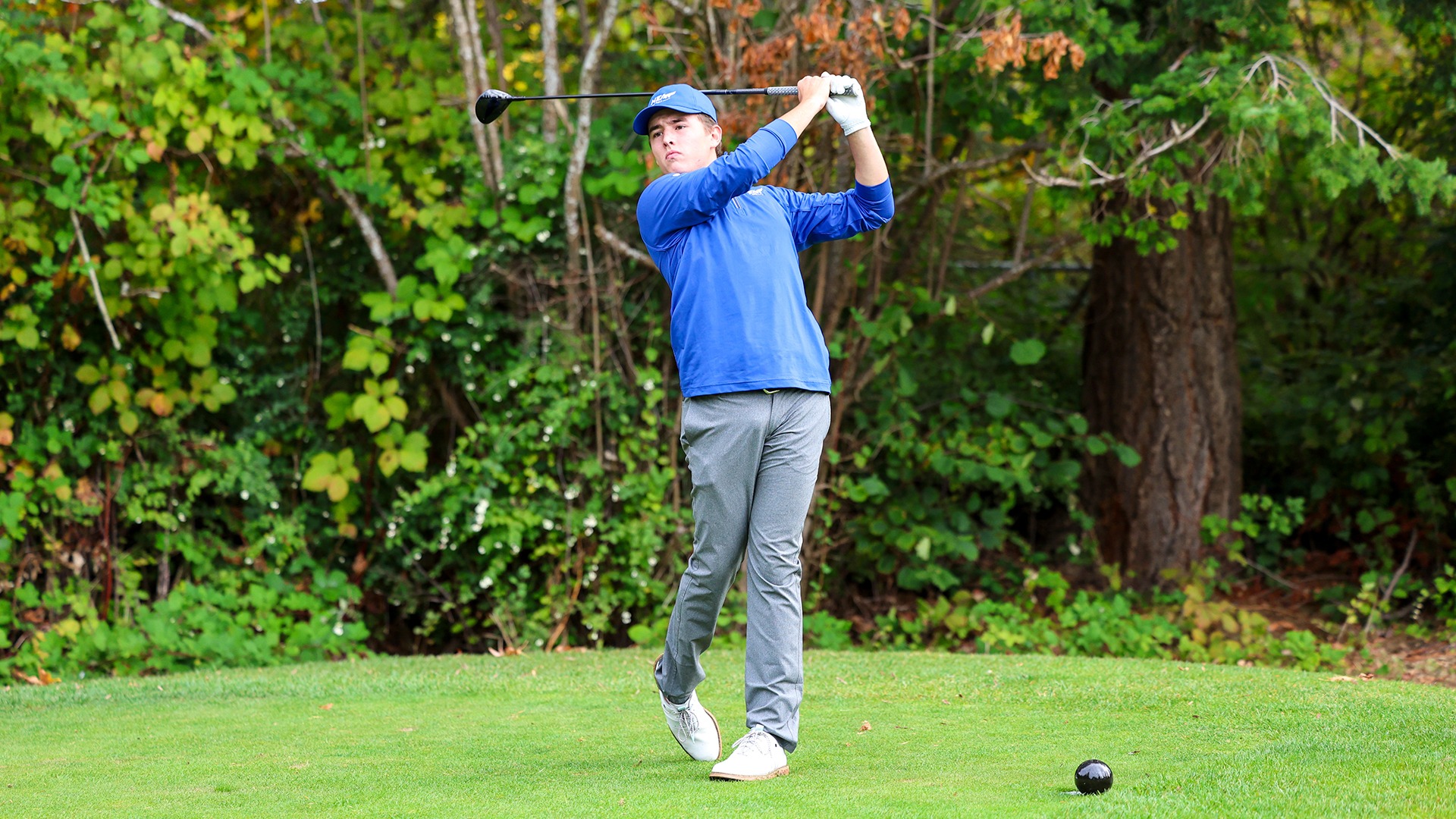 Brayden Card takes a shot at the Western Washington Invitational in Bellingham, Wash.