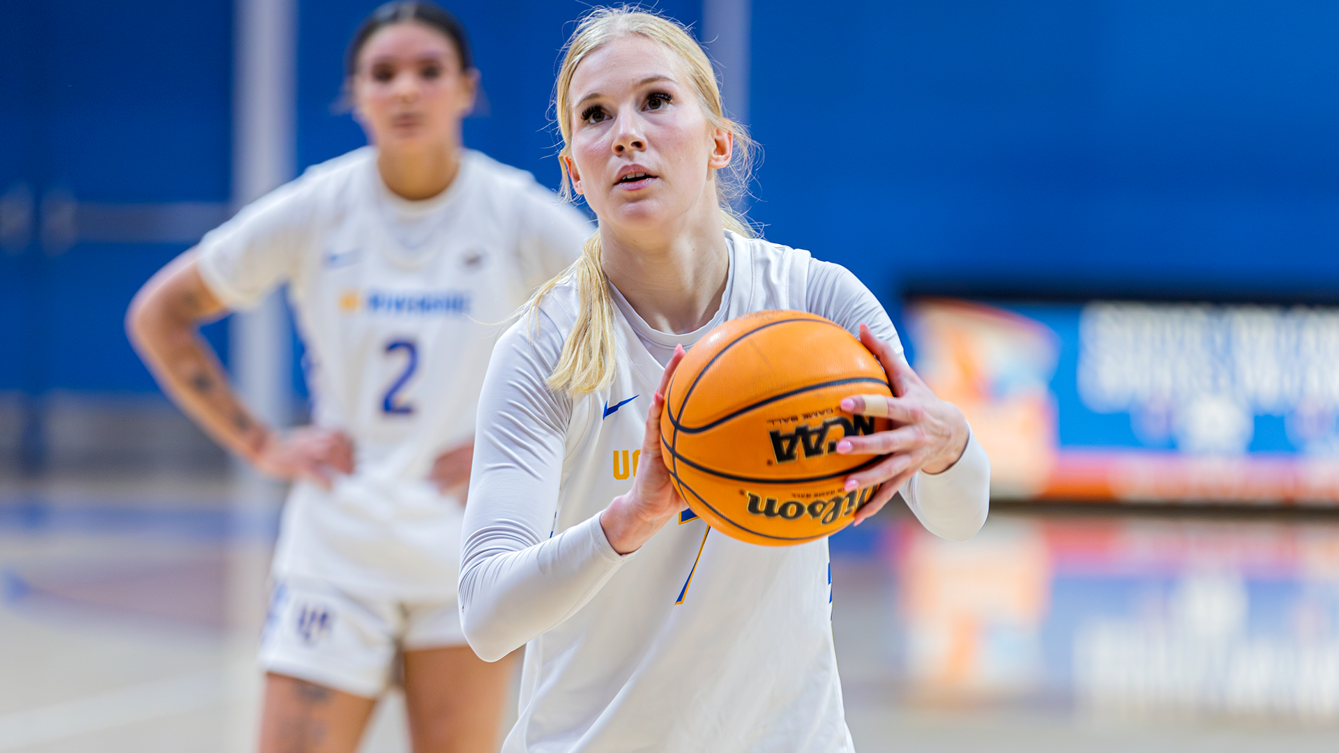 Hannah Wickstrom free throw