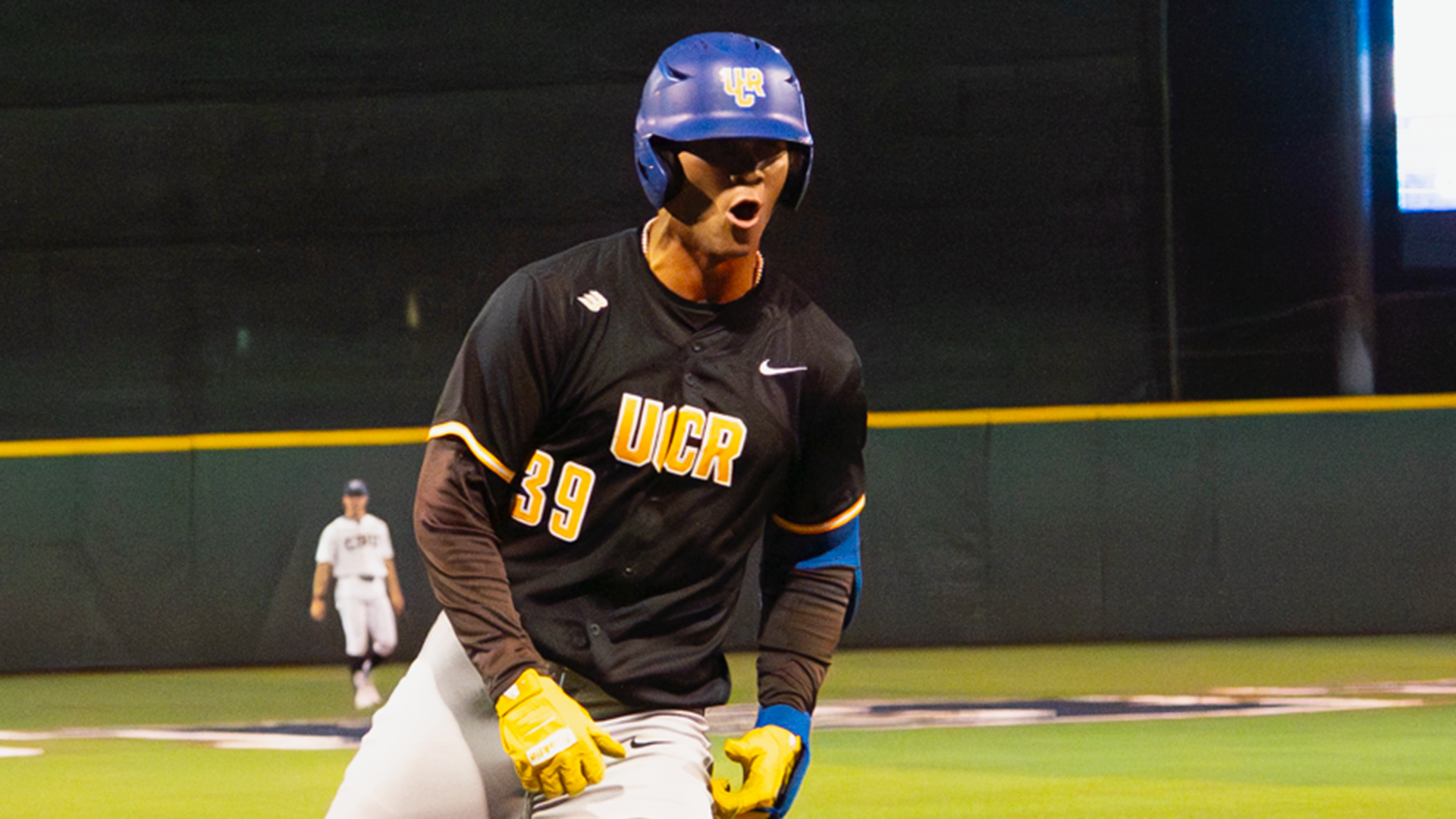 Jarren Sanderson celebrates homer against CBU