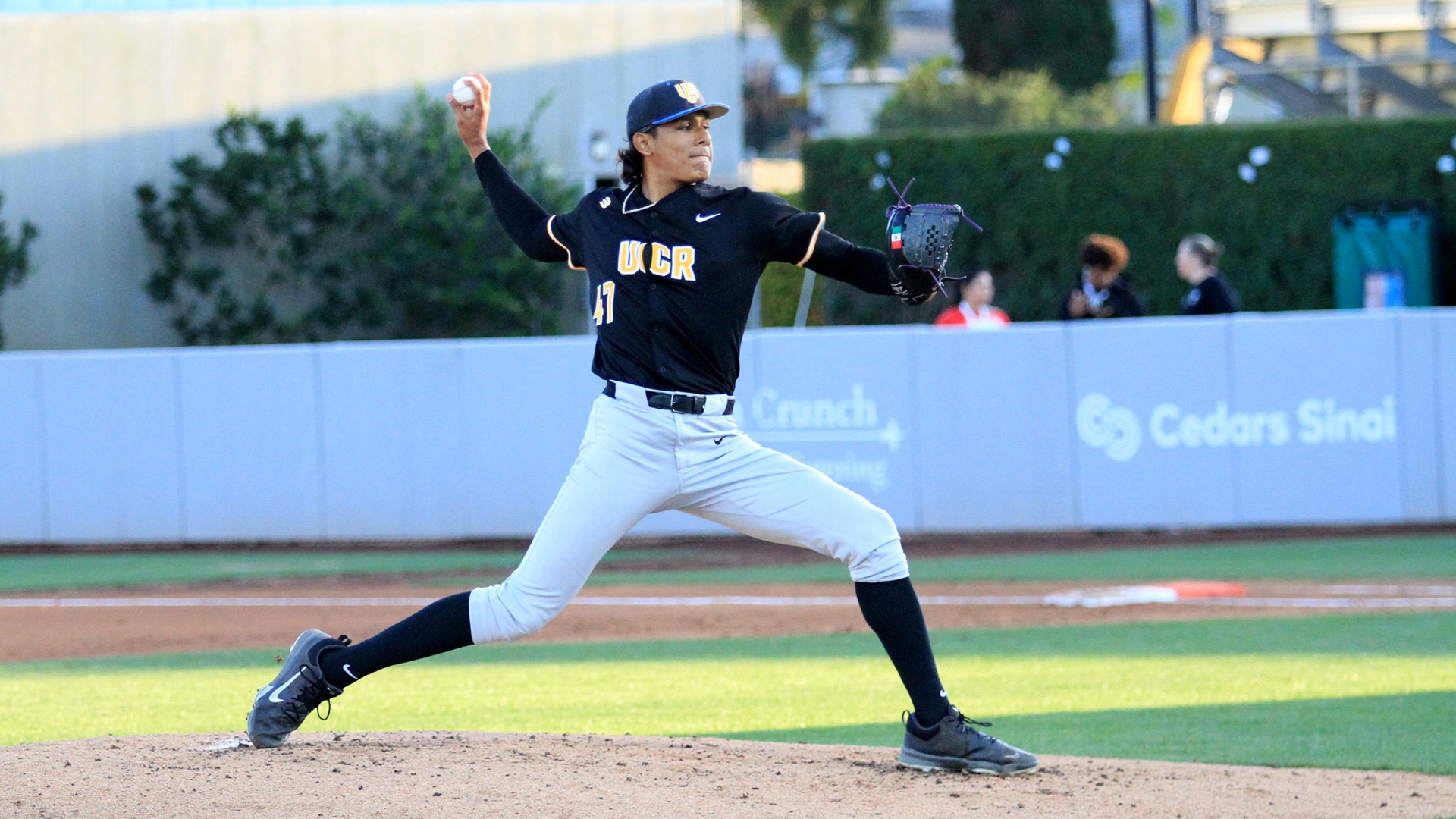 Jayden Avina pitches at LMU