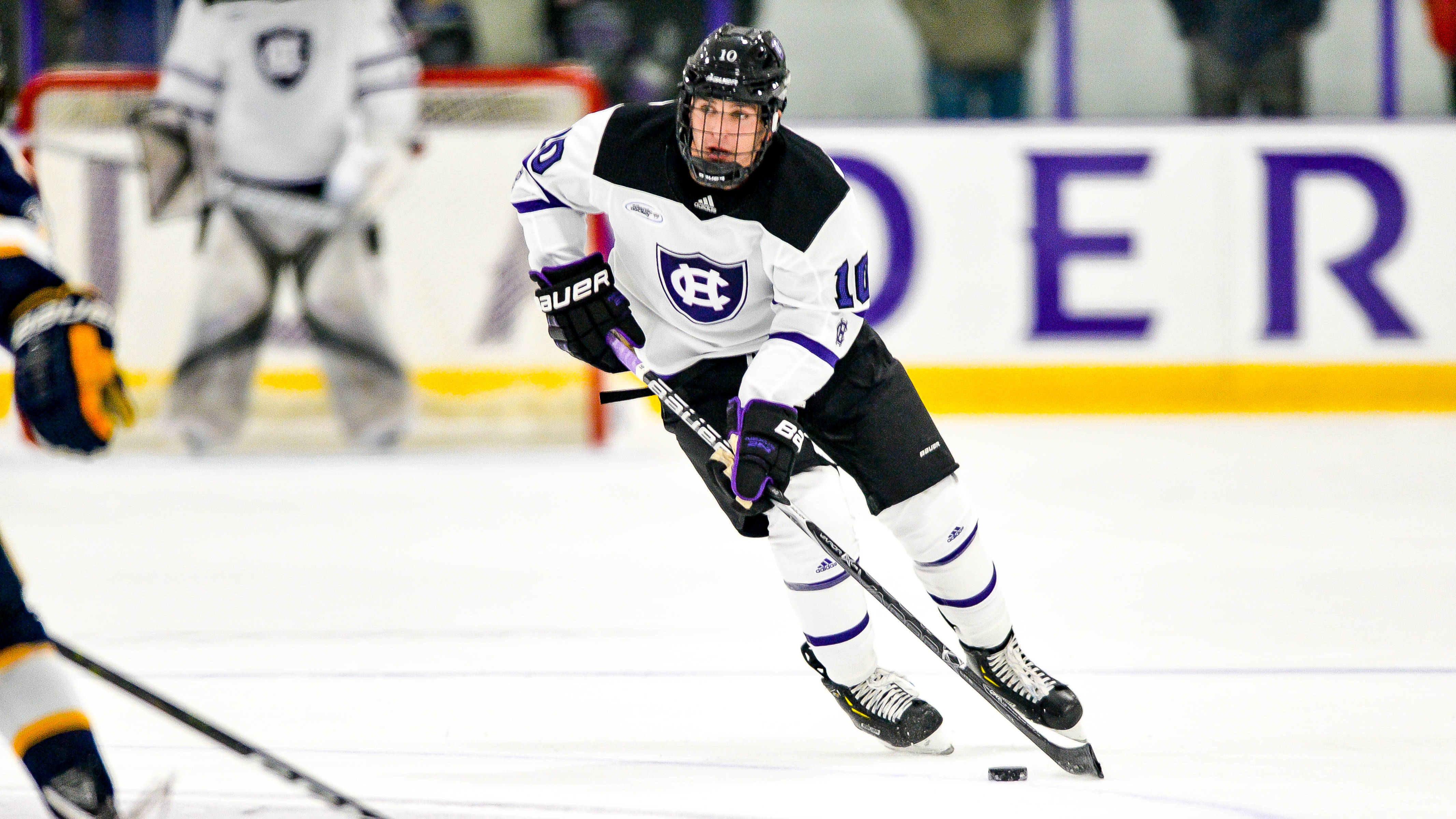 Men's Hockey Takes Down Bentley, 53 Holy Cross Athletics