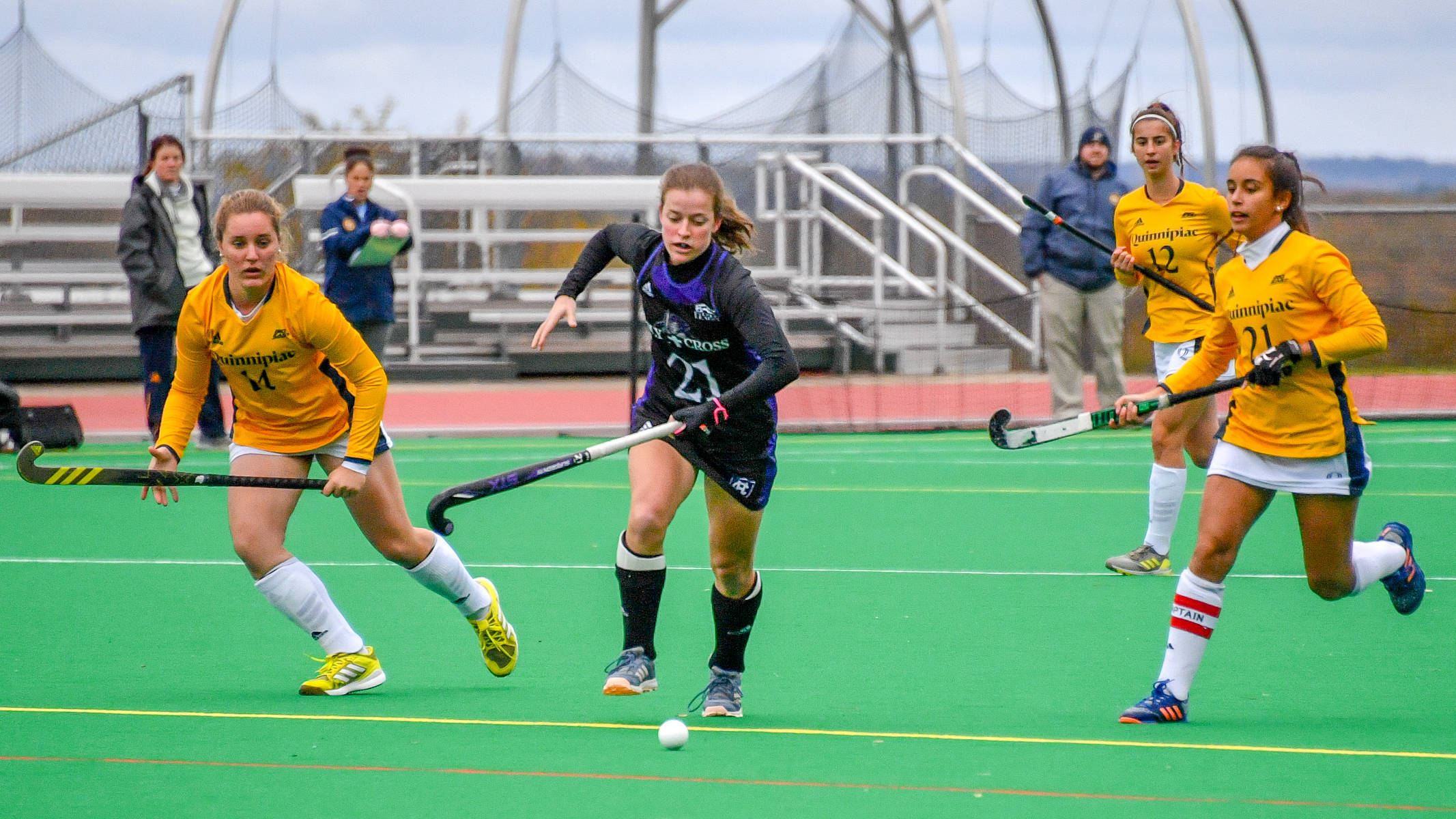 Field hockey edged by Dartmouth in overtime, 21 Holy Cross Athletics