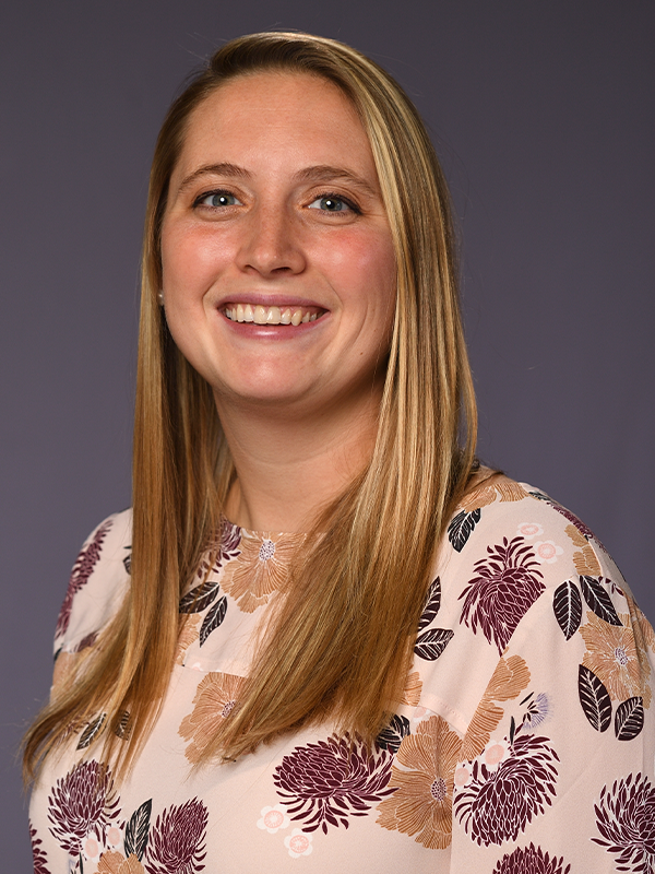 Kat Fogarty headshot