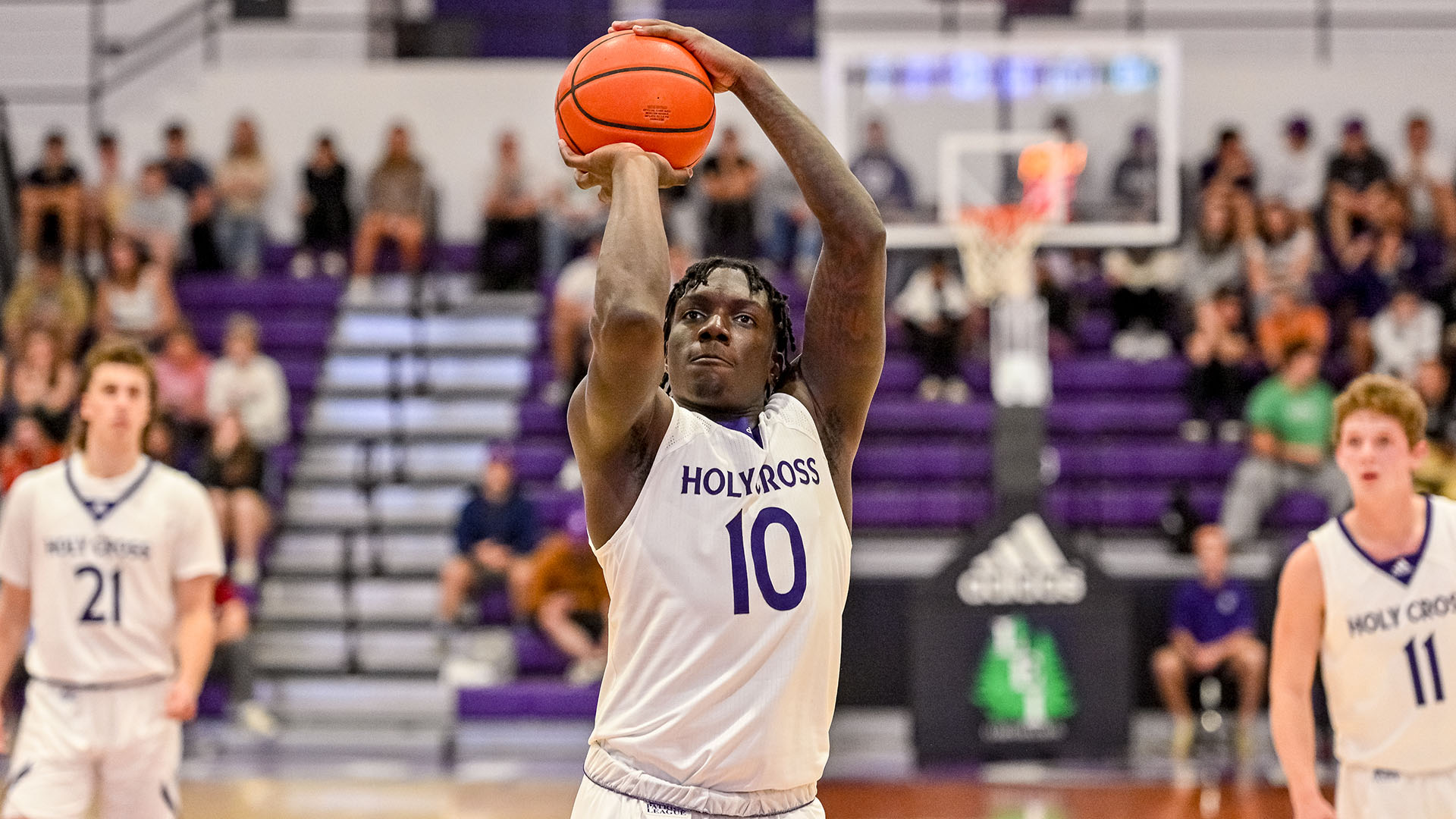 Holy Cross drops game to Northeastern in closing seconds Holy Cross