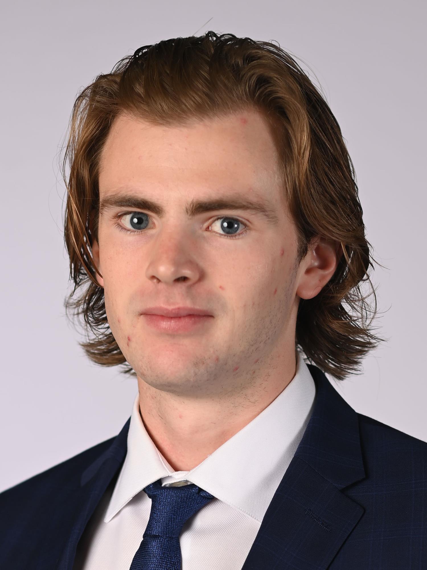 Castan Sommer Headshot