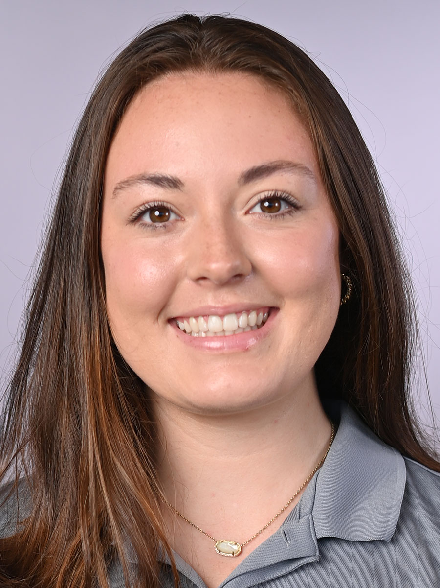 Bella Thornton Head Shot