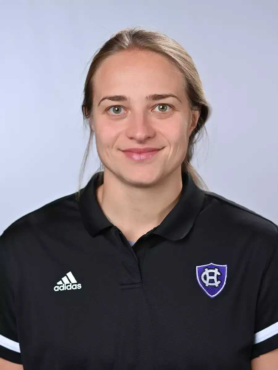 Janine Weber Headshot