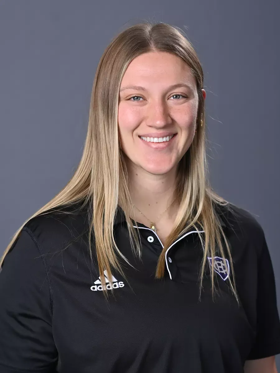 Meg Rumenapp Headshot